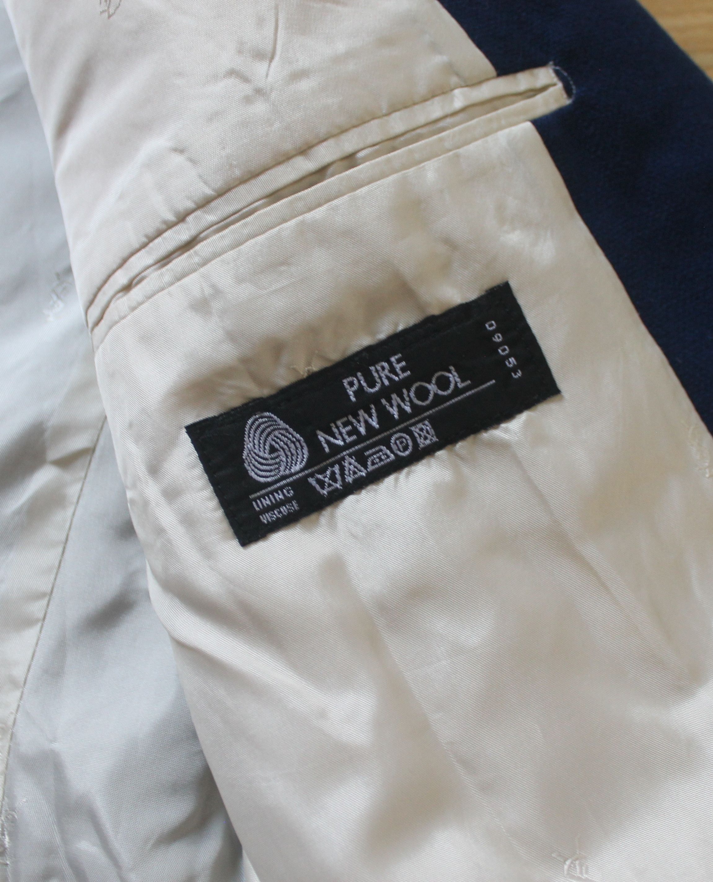 Vintage × Yves Saint Laurent Vintage Yves Saint Laurent New Navy Blazer Size 50R - 10 Thumbnail