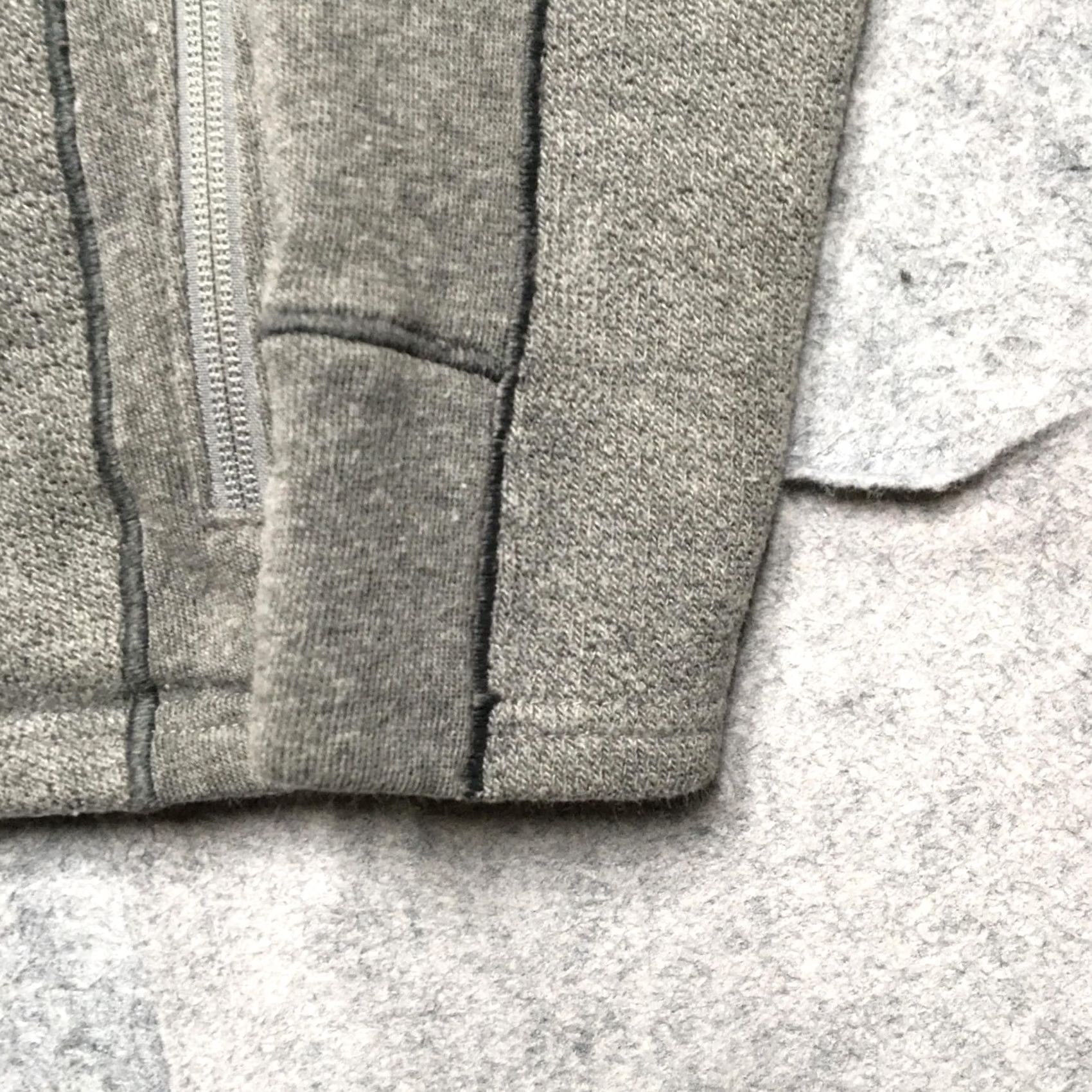 Logo 7 Kuhl Interceptr Jacket Mens S Gray Full Zip Fleece Stand Collar Logo Outer Shell Polyester Blend Pockets Zip Size US S / EU 44-46 / 1 - 2 Thumbnail