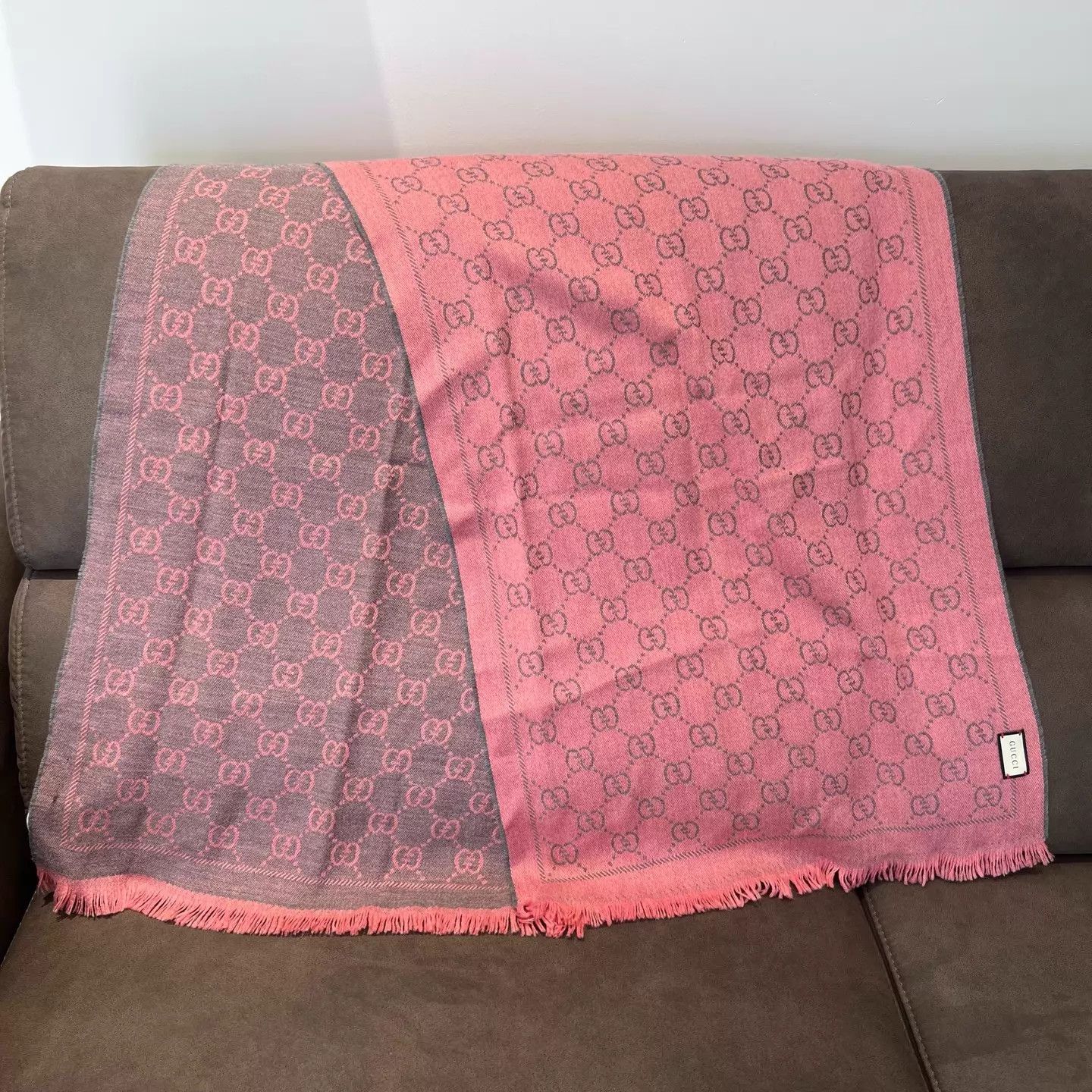 Gucci GUCCI PINK SCARF NEW Size ONE SIZE - 2 Thumbnail