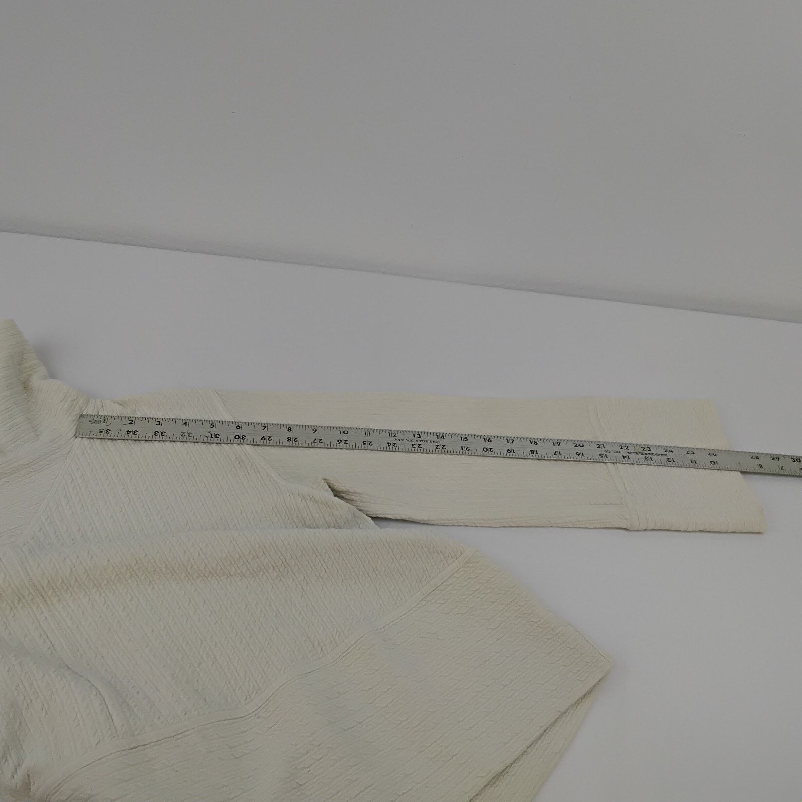 Lululemon Lululemon Funnel-Neck Sweater Women's M White Athleisure Size M / US 6-8 / IT 42-44 - 9 Thumbnail