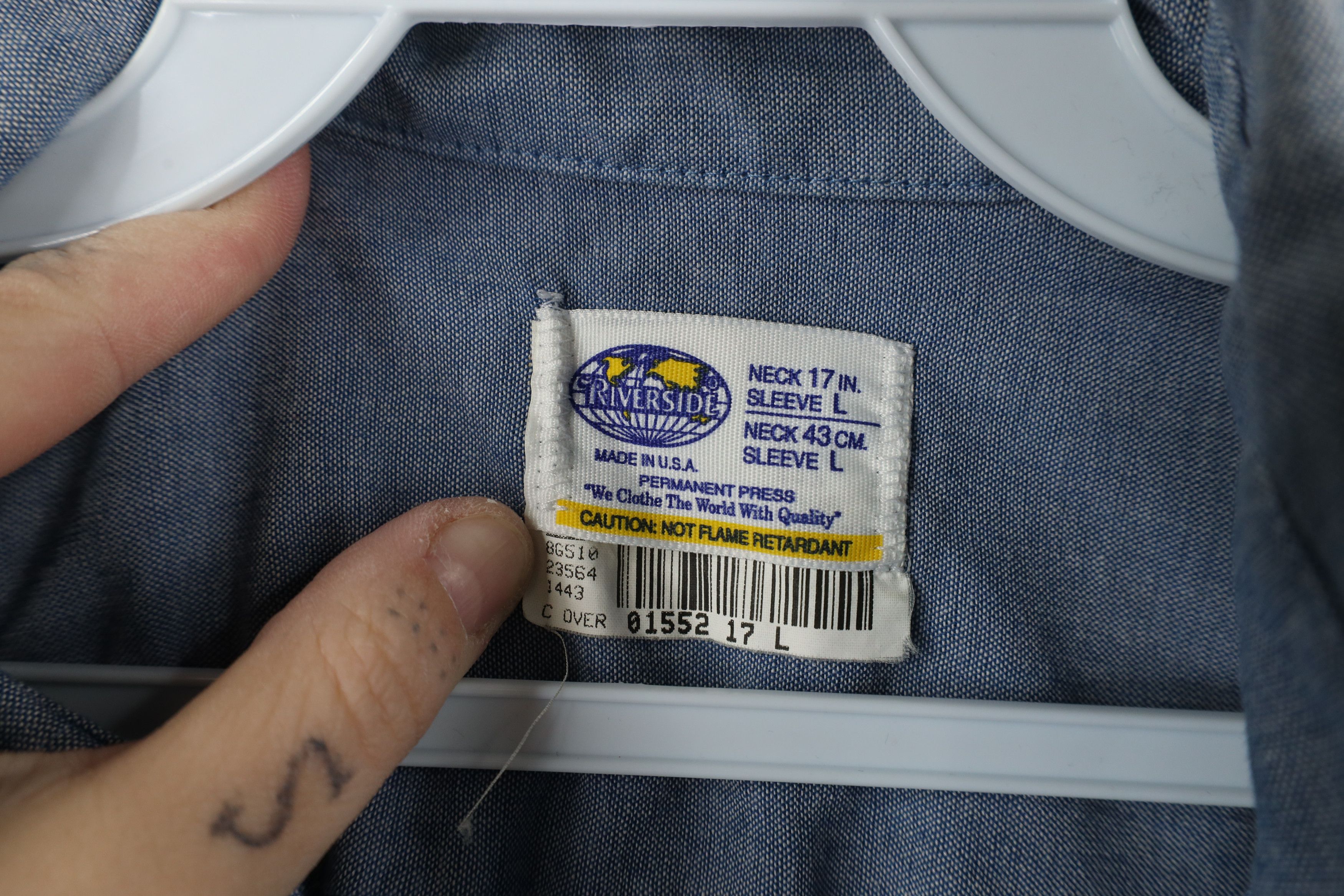 Vintage Vintage 90s Spell Pepsi Co Chambray Button Down Shirt USA Size US L / EU 52-54 / 3 - 11 Thumbnail