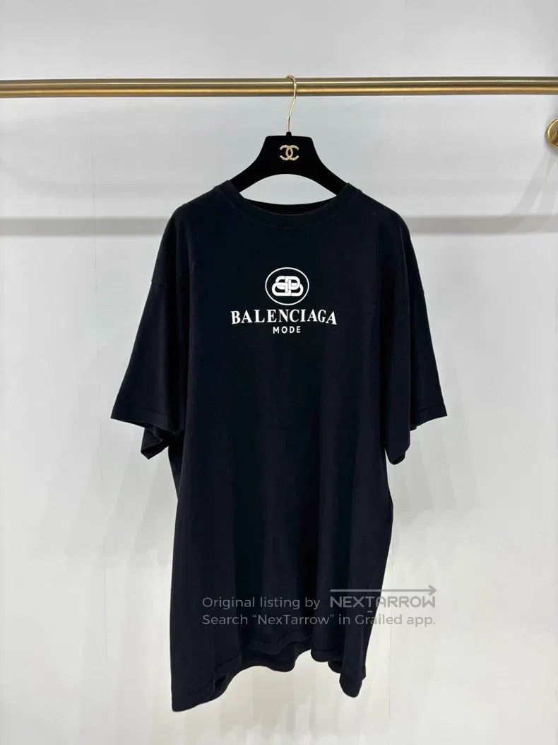 Balenciaga Balenciaga Logo short sleeve T-shirt Size US M / EU 48-50 / 2 - 1 Thumbnail