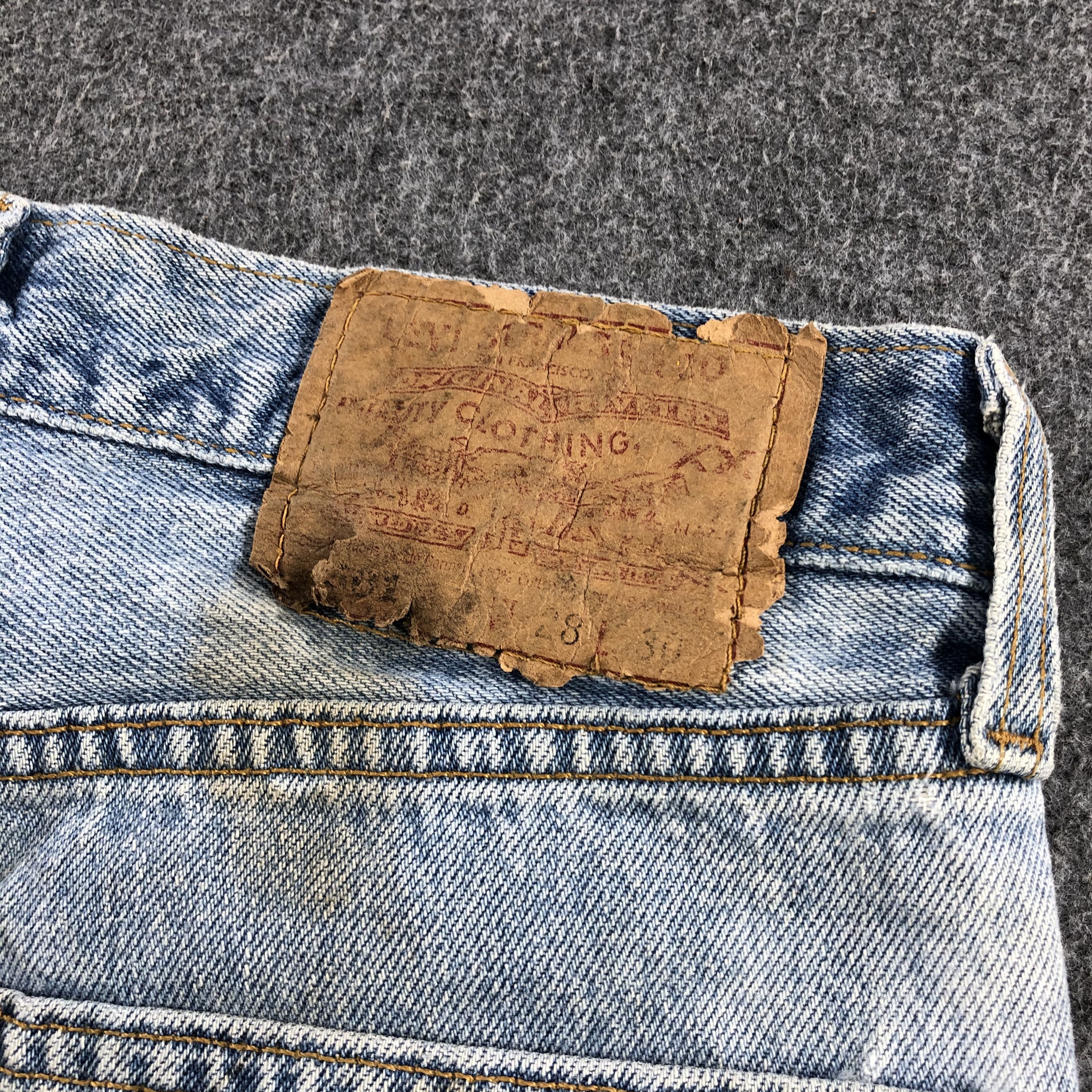 Levi's × Vintage 90s Vintage Dirty Light Wash Levis 501 Jeans-J1741 Size US 26 / EU 42 - 6 Thumbnail