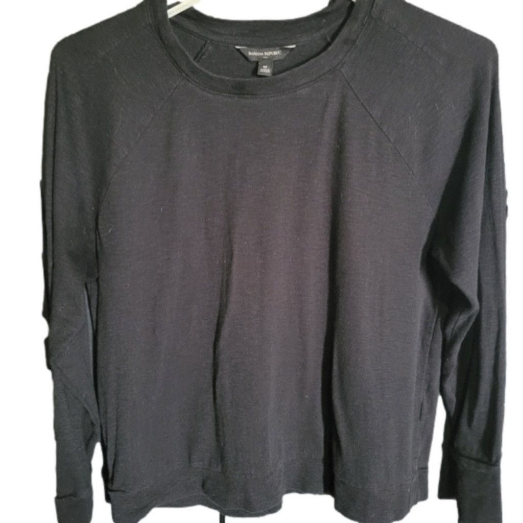 Banana Republic Banana Republic womens black sweatshirt size M, EUC Size M / US 6-8 / IT 42-44 - 1 Thumbnail