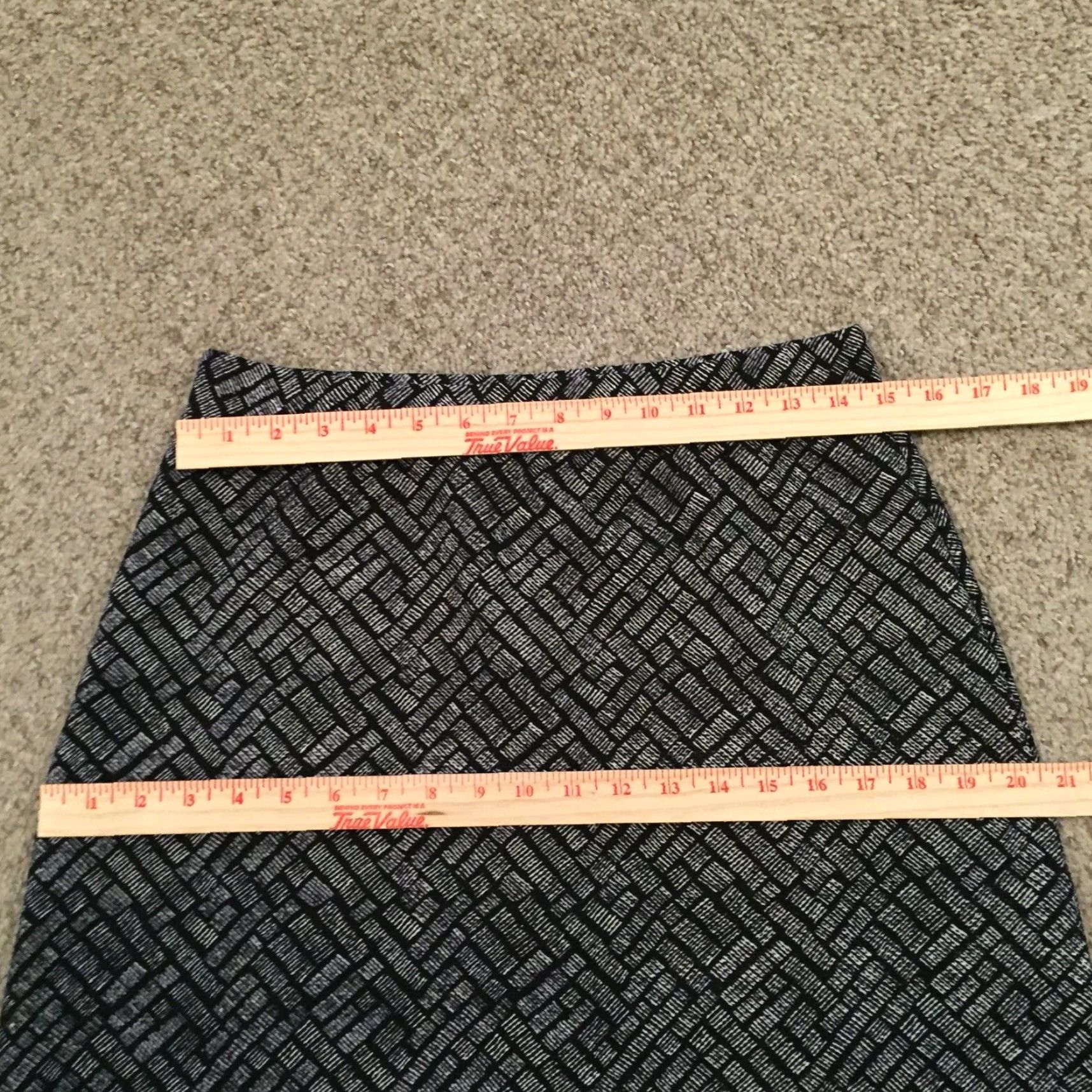 H&M H&M Skirt Women A-Line Knee Length Geometric Black White Pull On Size 32" / US 10 / IT 46 - 3 Thumbnail