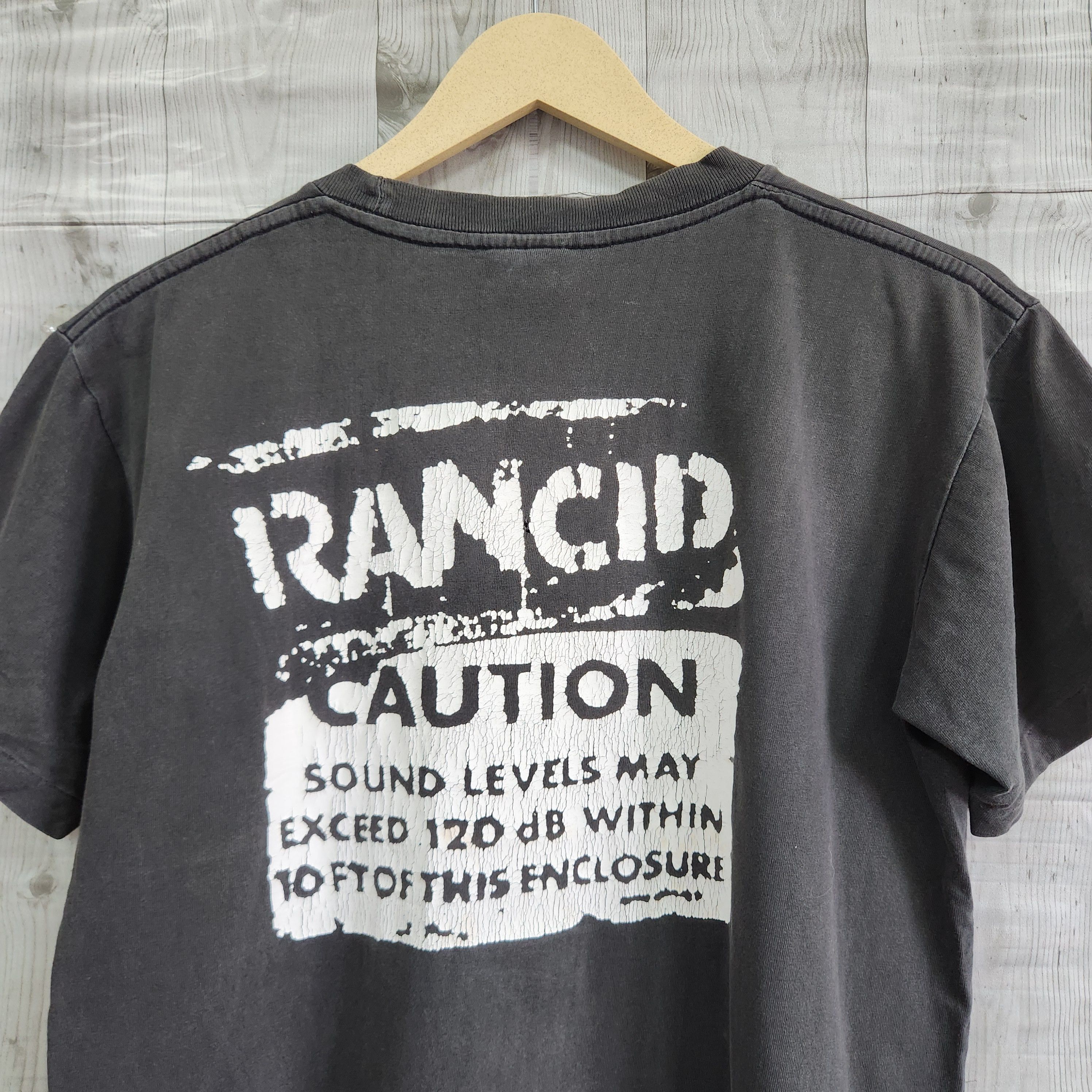 Band Tees × Vintage Vintage 2000s Rancid Give Em The Boot TShirt Single Stitch Size US M / EU 48-50 / 2 - 14 Thumbnail