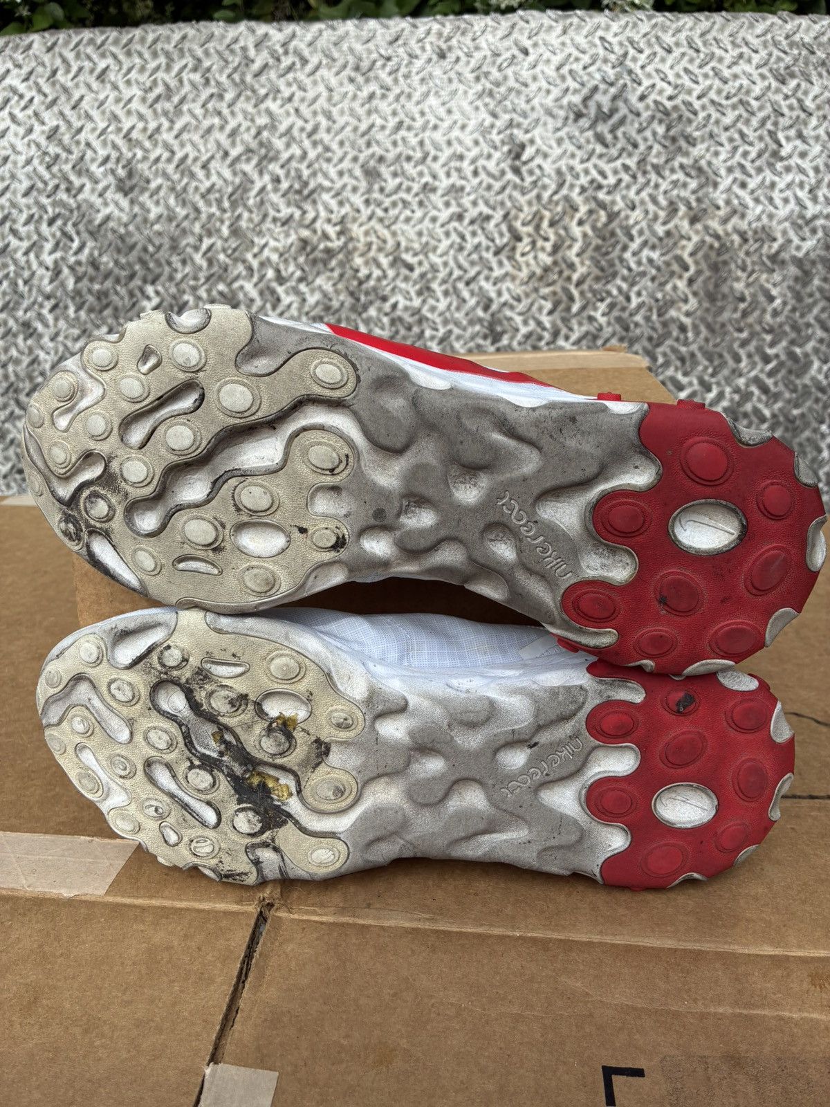 Nike Nike React Element 55 White University Red Running Men 11.5 Size US 11.5 / EU 44-45 - 6 Thumbnail
