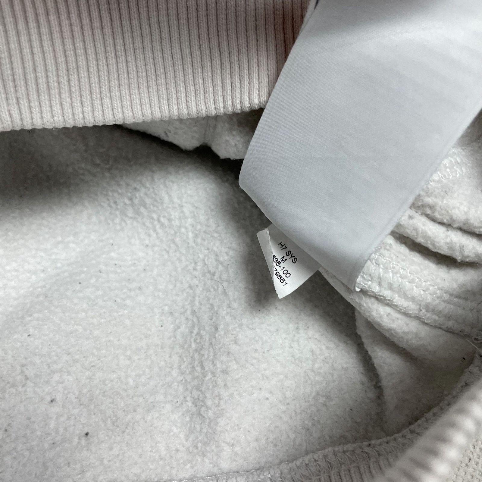Nike × Vintage Nike Men White Swoosh Spellout Long Sleeve Pullover Hoodie M Size US M / EU 48-50 / 2 - 8 Thumbnail