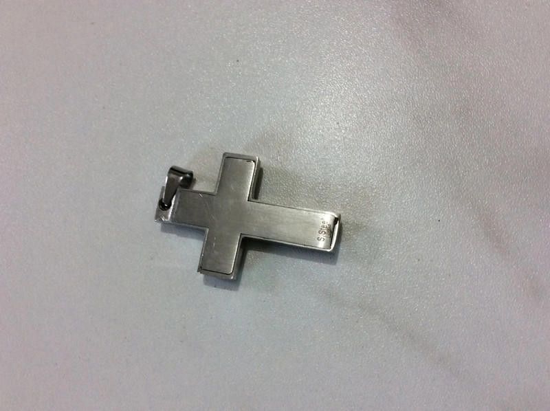 Designer lovely stainless steel cross necklaces Size ONE SIZE - 2 Thumbnail