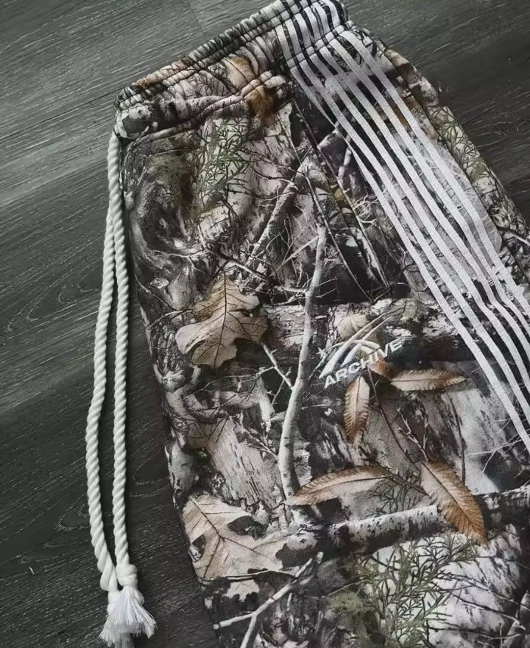 Other Camo stripes jogger sweatpants Size US 30 / EU 46 - 2 Thumbnail