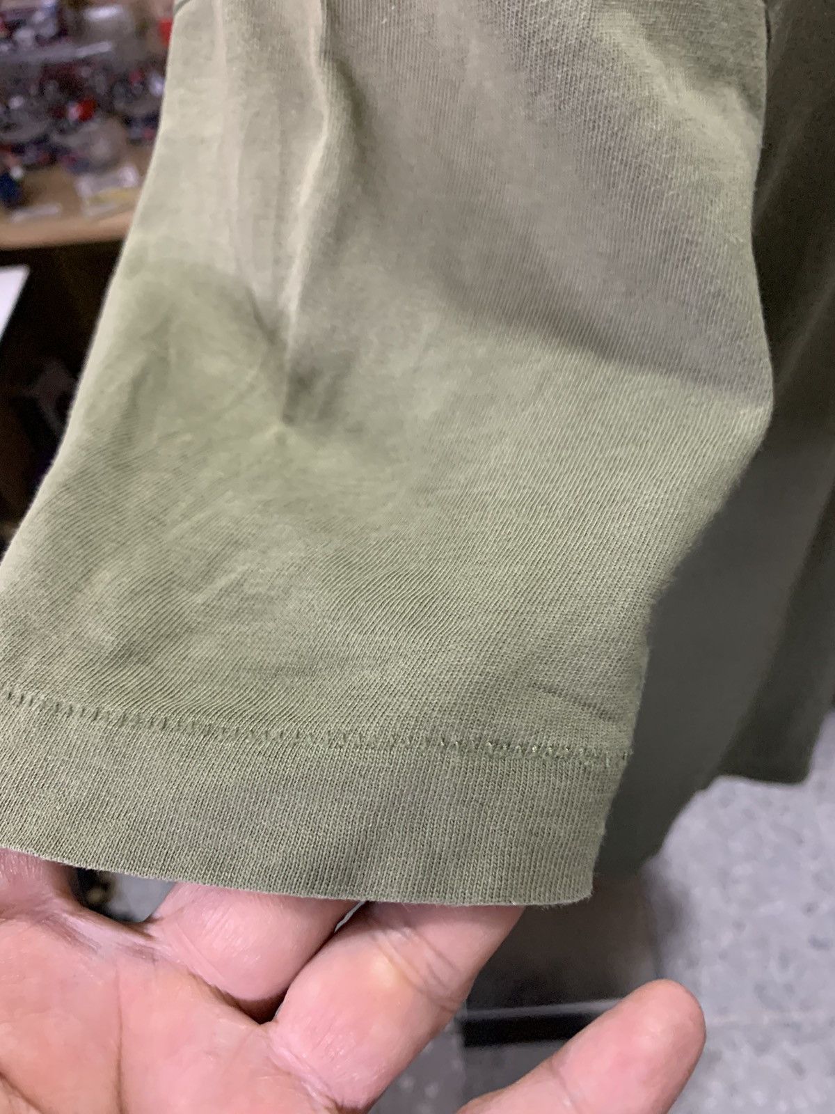 Japanese Brand Vintage Uniclo Collab kaws pocket tee Size US XL / EU 56 / 4 - 7 Thumbnail