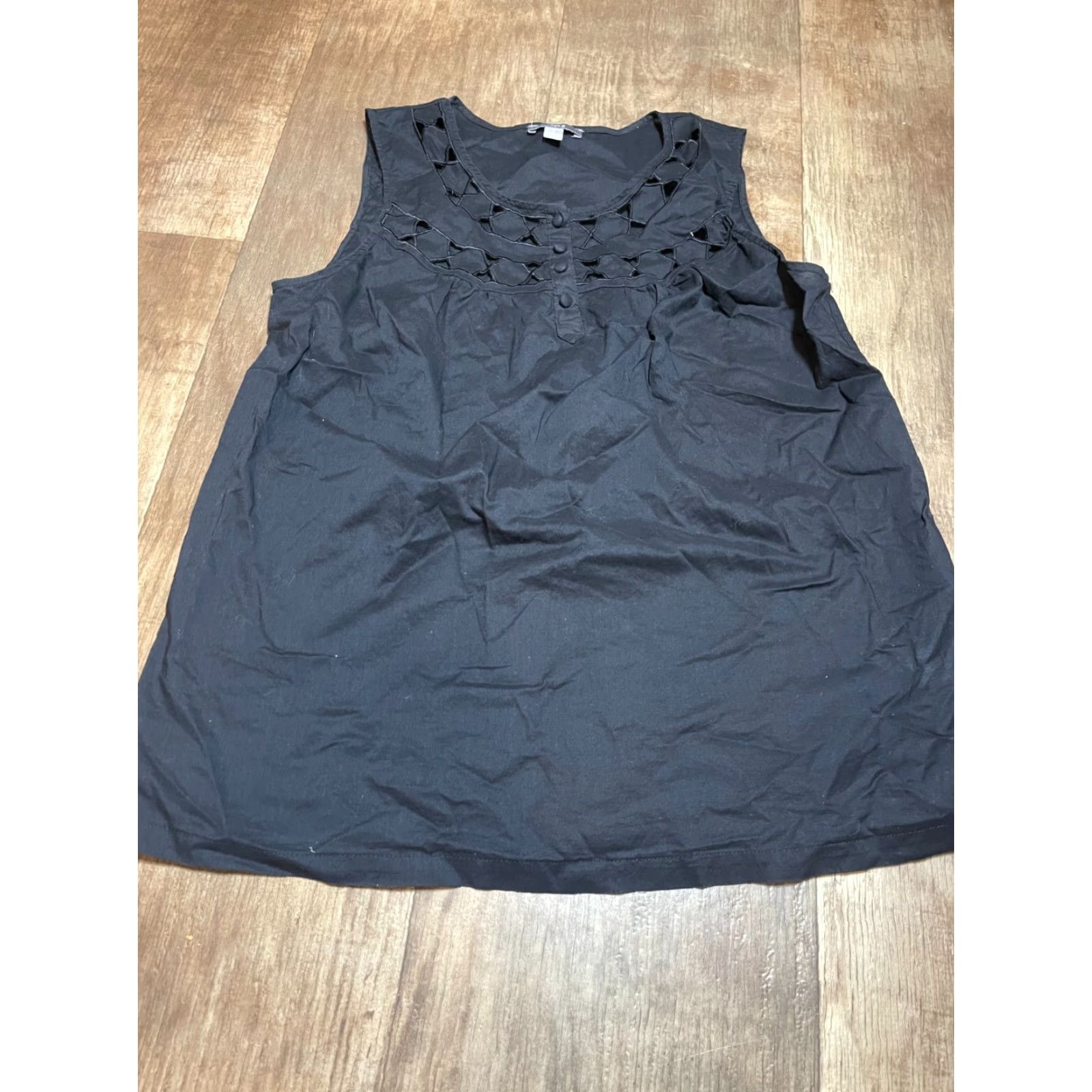 Apt. 9 APT. 9 Large Women's Black Sleeveless Blouse User: APT. 9 Large Women's Black Sleeveless Blouse Size L / US 10 / IT 46 - 2 Thumbnail