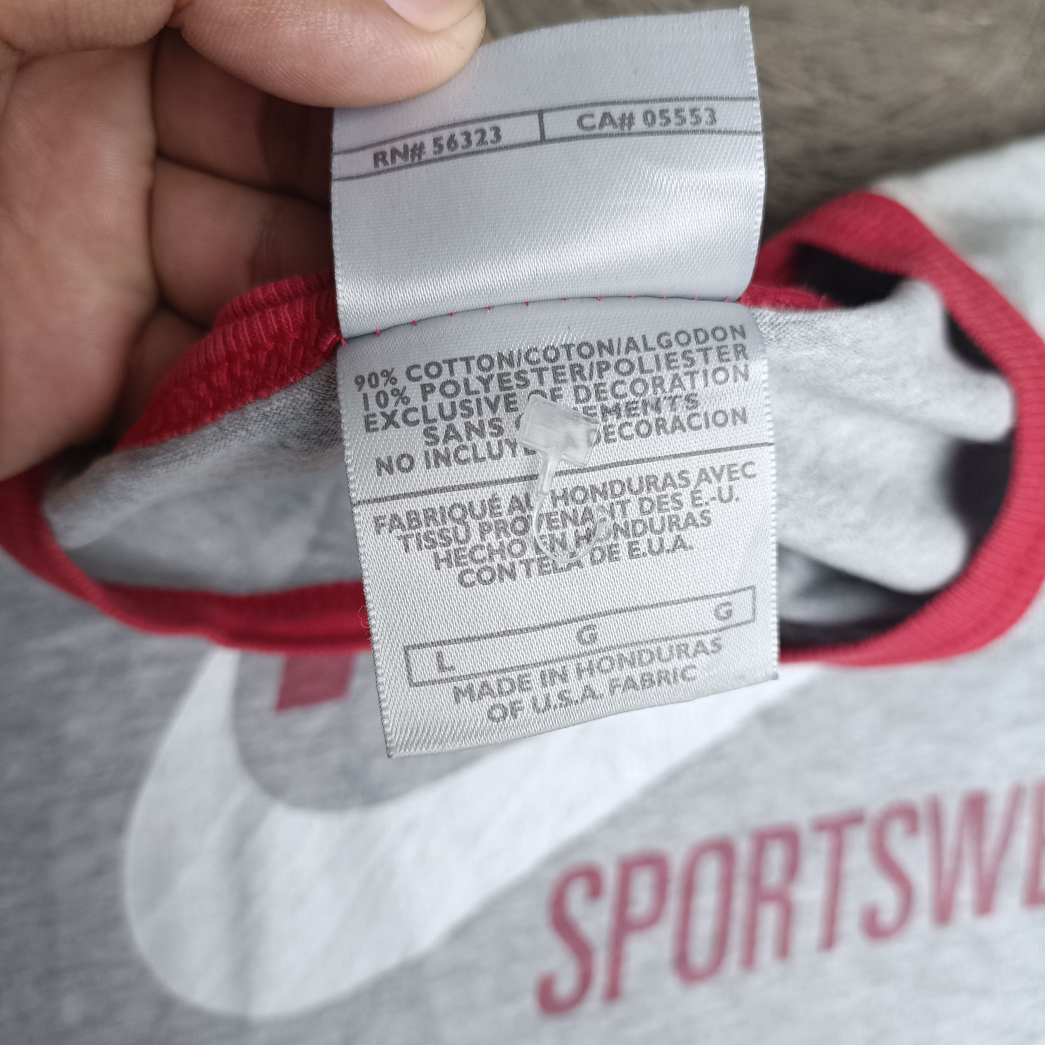 Vintage Vintage Nike Ringer Tee Y2K Size US L / EU 52-54 / 3 - 6 Thumbnail