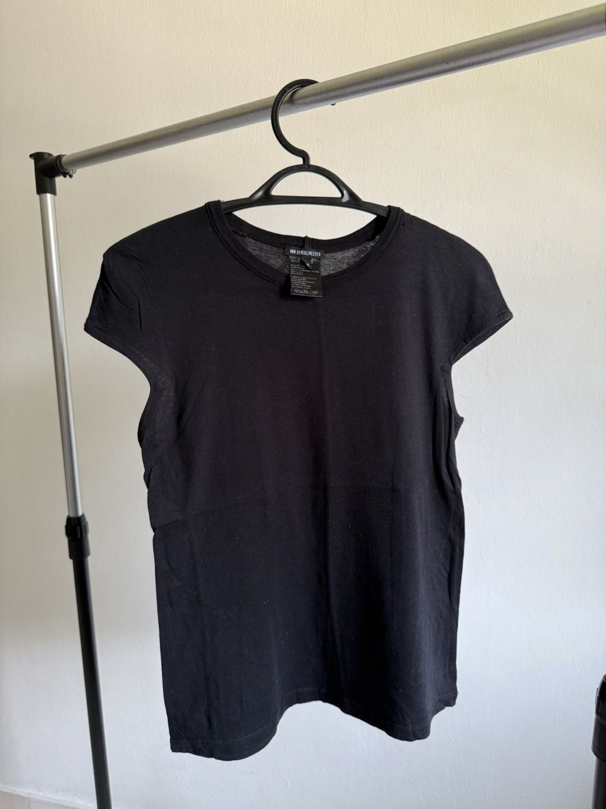 Ann Demeulemeester Ann demeulemeester black shirt sleeveless Size US S / EU 44-46 / 1 - 1 Thumbnail