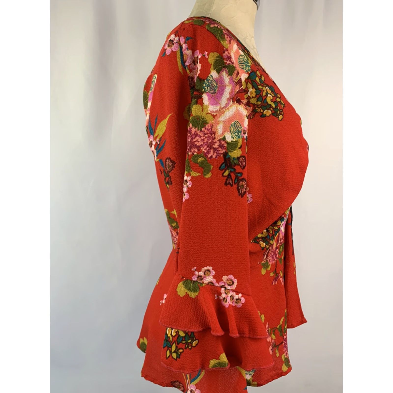 Vintage VINTAGE Front Blouse Junior Women's Red Floral Made in USA Medium Wishful Eye Hook Front Blouse Size M / US 6-8 / IT 42-44 - 6 Thumbnail