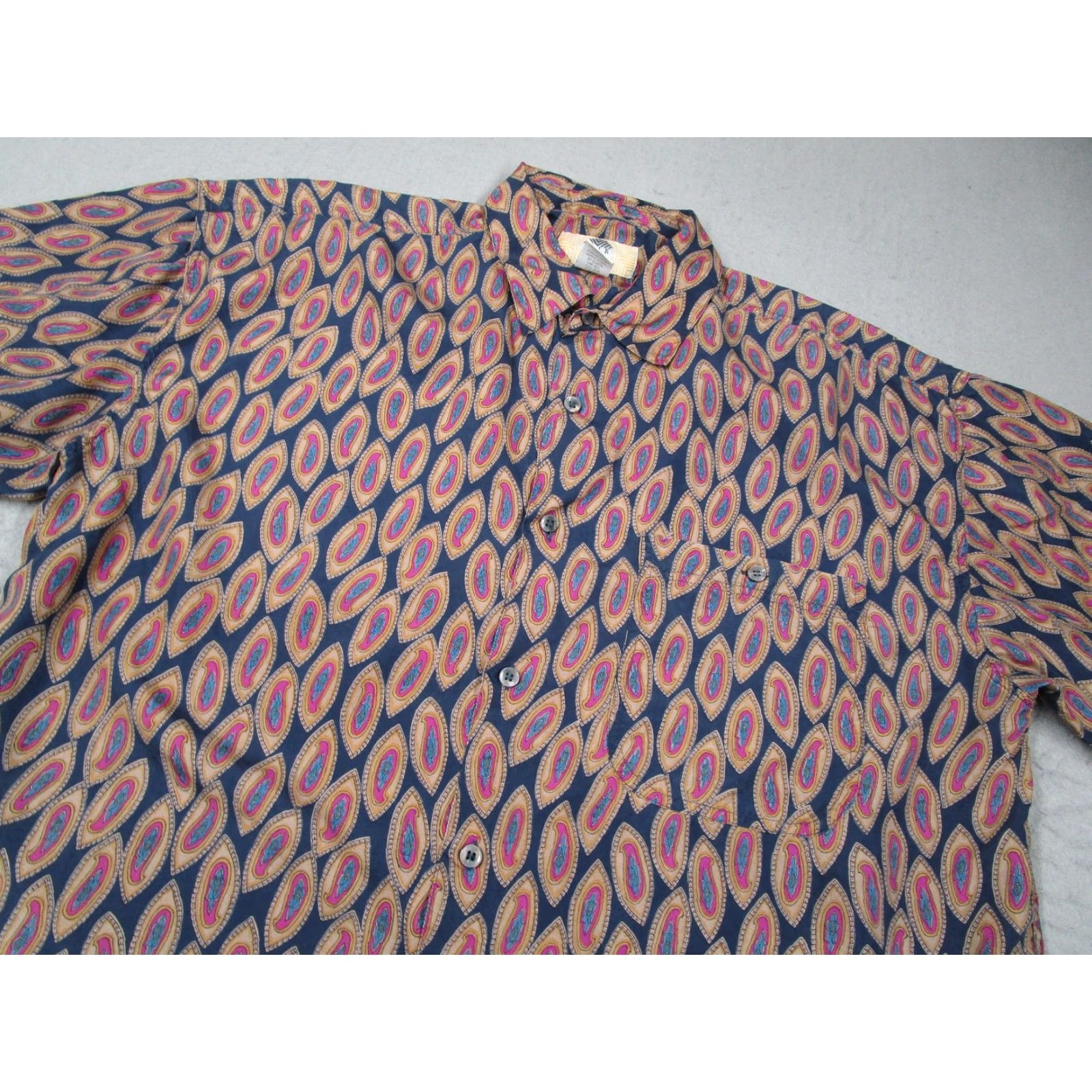 Vintage VINTAGE Silk Uomo Shirt Mens L Blue Paisley 100% Silk Short Sleeve Button Up Classic Vintage Theme 80s 90s Mens Womens? Size US L / EU 52-54 / 3 - 2 Thumbnail