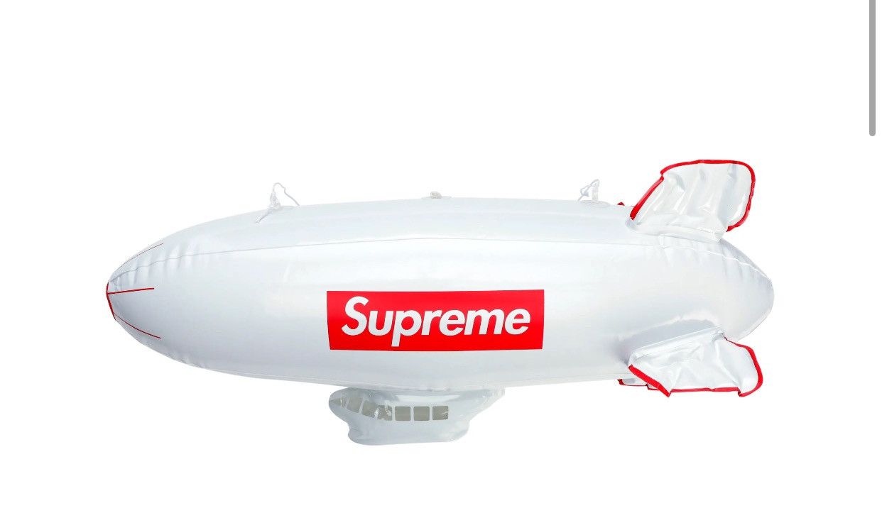 シュプリーム　Supreme 18FW inflatable chair Supreme Supreme inflatable chair (clear) FW18 | Grailed