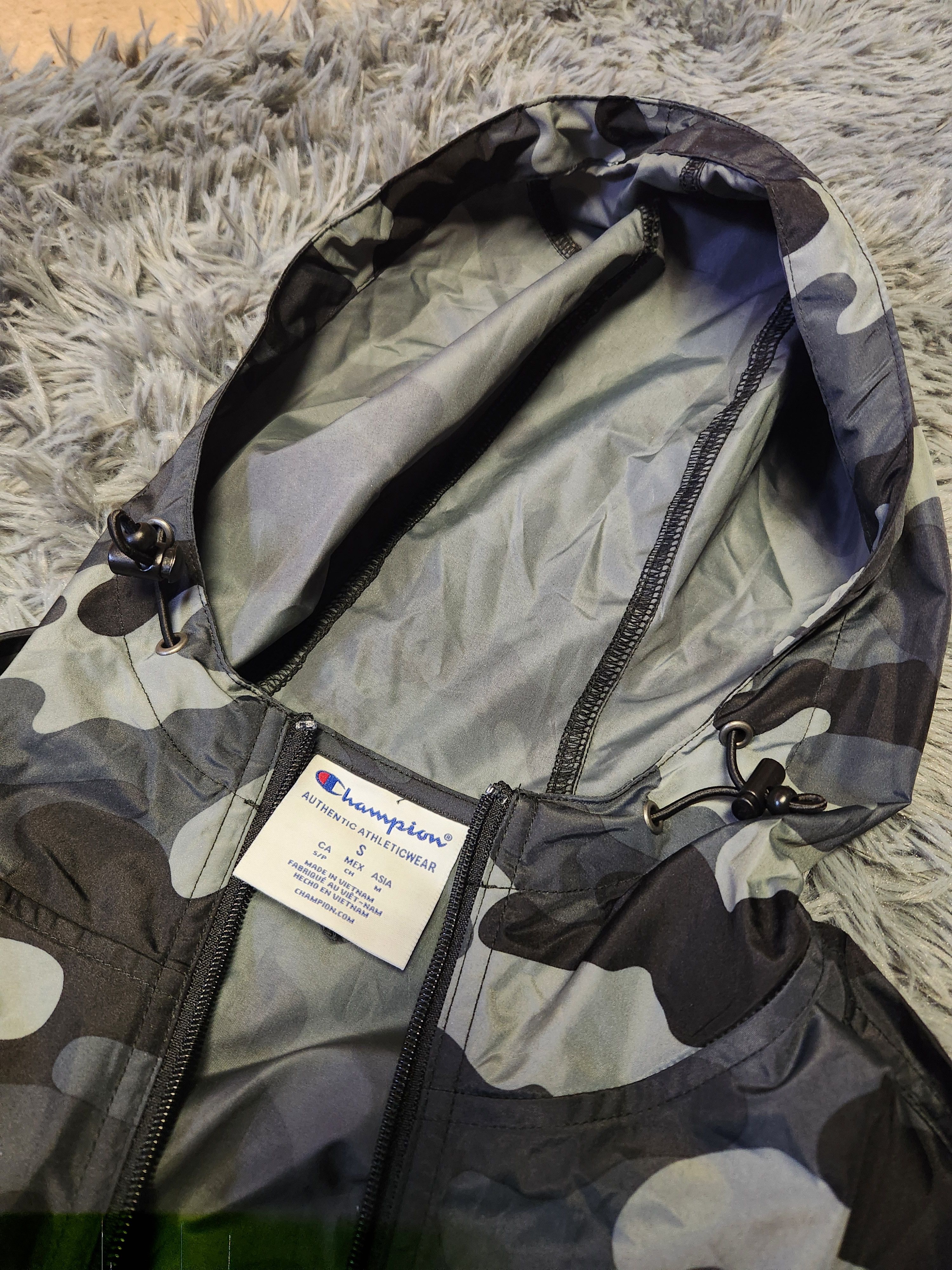 Champion Camo raincoat Size US S / EU 44-46 / 1 - 4 Thumbnail