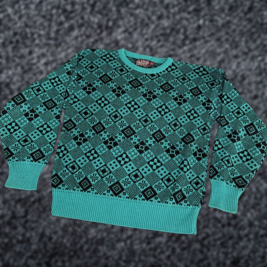 Vintage VINTAGE Newcastle Knits Sweater Mens Large Green Geometric Knit Pullover 80s Size US L / EU 52-54 / 3 - 1 Thumbnail