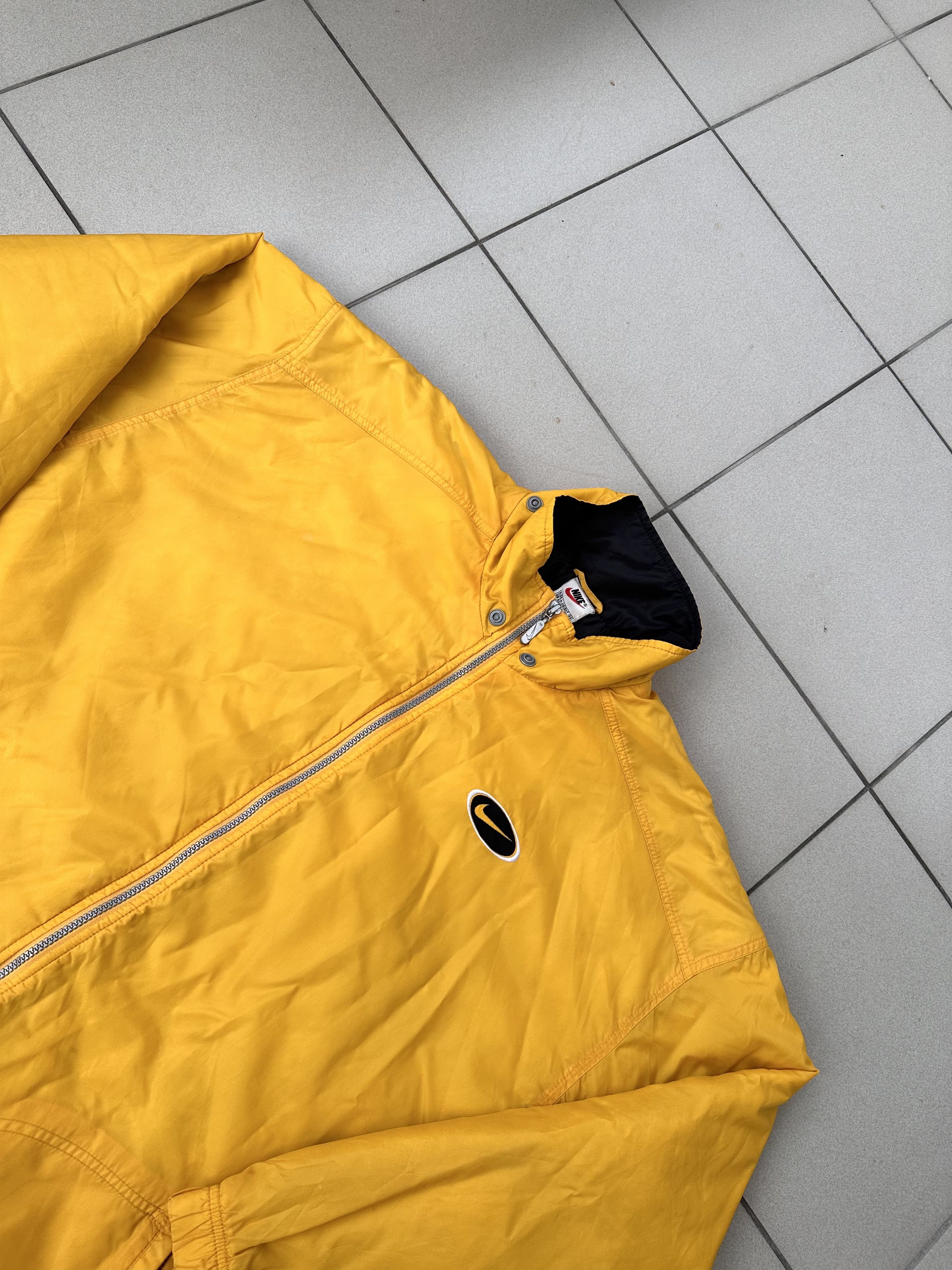 Nike Vintage Nike jacket 90s swoosh windbreaker boxy Size US L / EU 52-54 / 3 - 6 Thumbnail
