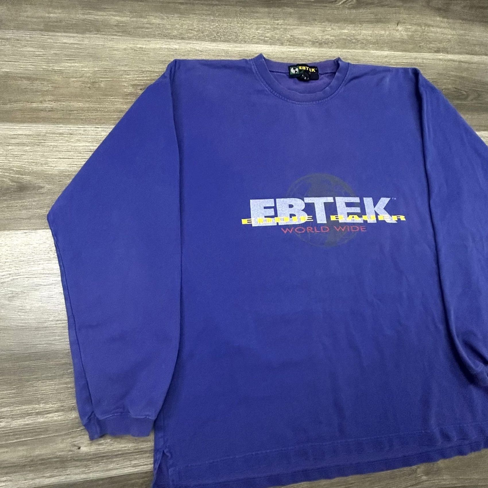 Eddie Bauer VINTAGE Eddie Bauer EBTEK Shirt Mens Large Blue World Wide Graphic 90s Canada Size US L / EU 52-54 / 3 - 4 Thumbnail