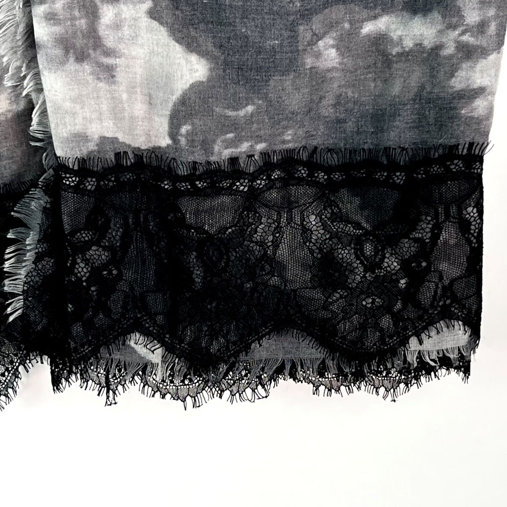 Vintage Womens Designer Square Scarf Neck Warmer Fringe 48"X48" Black Scarves Womens Size ONE SIZE - 4 Thumbnail