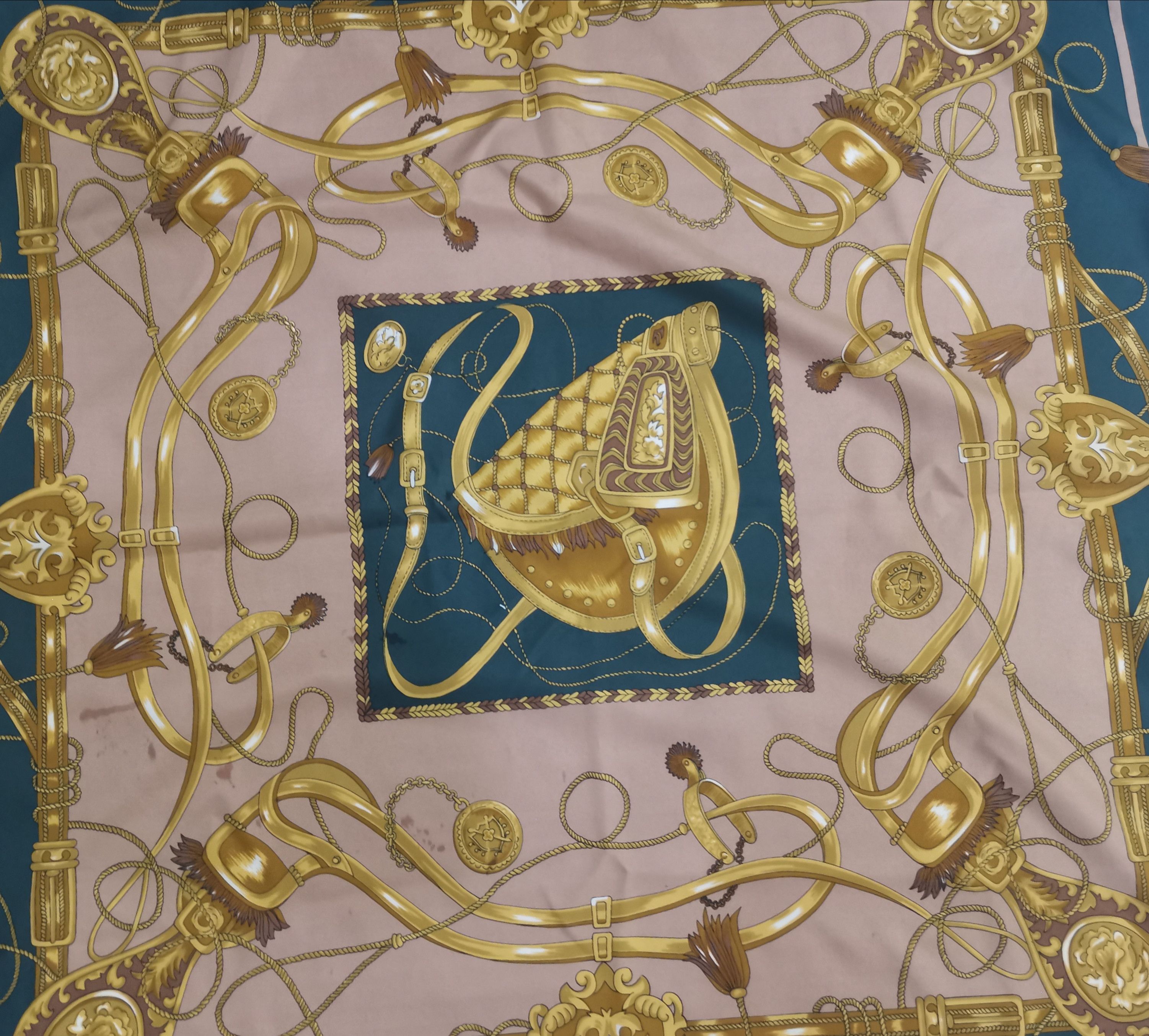 Vintage Rare vintage luxury scarves nice design Size ONE SIZE - 2 Thumbnail
