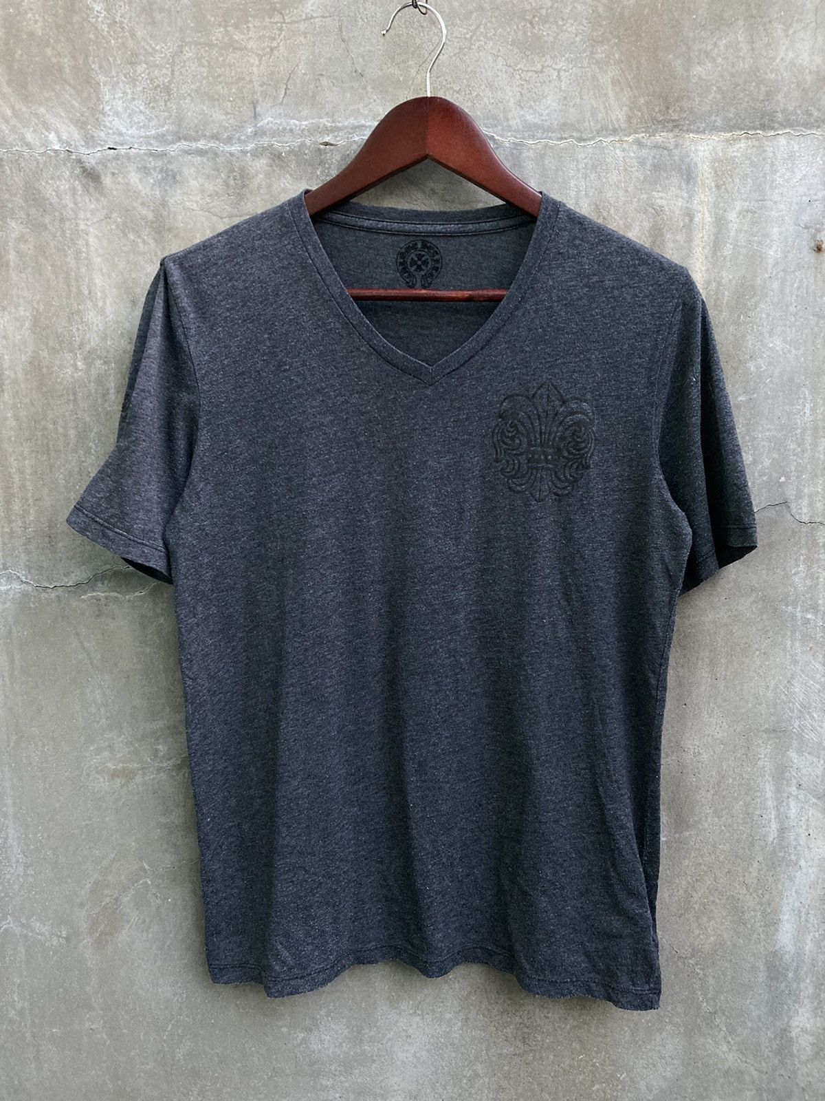 image of Chrome Hearts Horseshoe Vneck Shirt in Grey, Men's (Size Small)