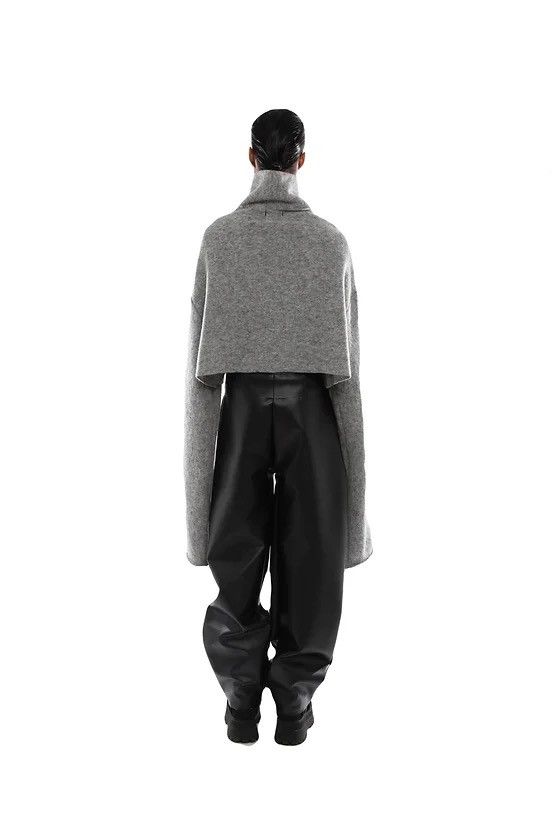 Other Cruel Romarada Wool-Boucle Cropped TurtleNeck (New/ Unworn) Size US M / EU 48-50 / 2 - 7 Thumbnail