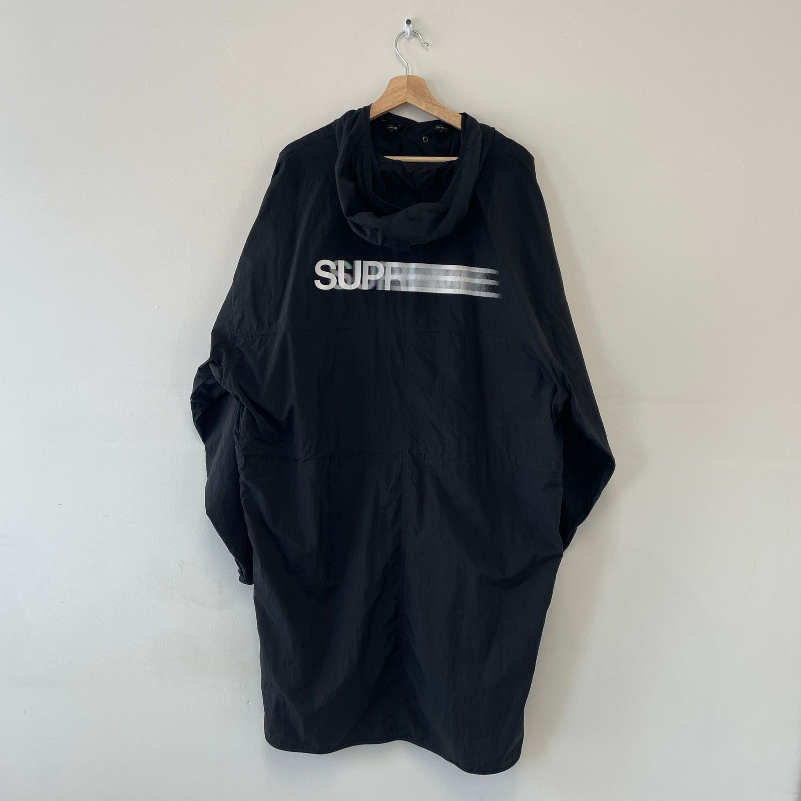 Supreme Motion Logo Lightweight parka jacket L NEW