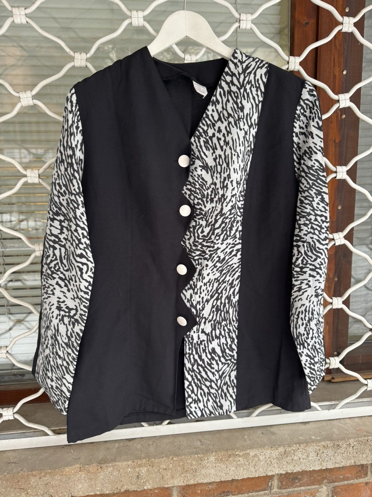 Vintage 80s blazer black and white vintage blazer size zebra print Size M / US 6-8 / IT 42-44 - 5 Thumbnail