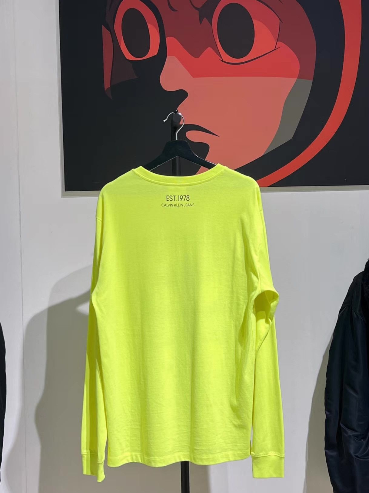 Calvin Klein Calvin Klein Neon Yellow Printed Long Sleeve T-Shirt Q13 Size US M / EU 48-50 / 2 - 3 Thumbnail