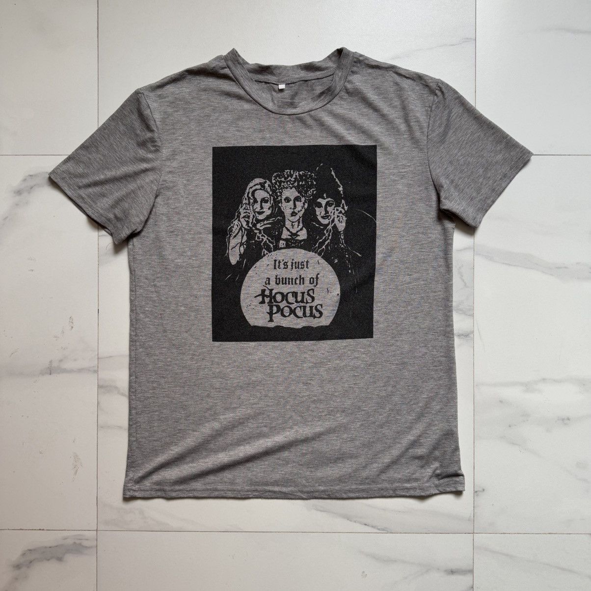 Disney × Vintage Vintage Y2K Disney Hocus Pocus Movie Tee Size US L / EU 52-54 / 3 - 2 Thumbnail