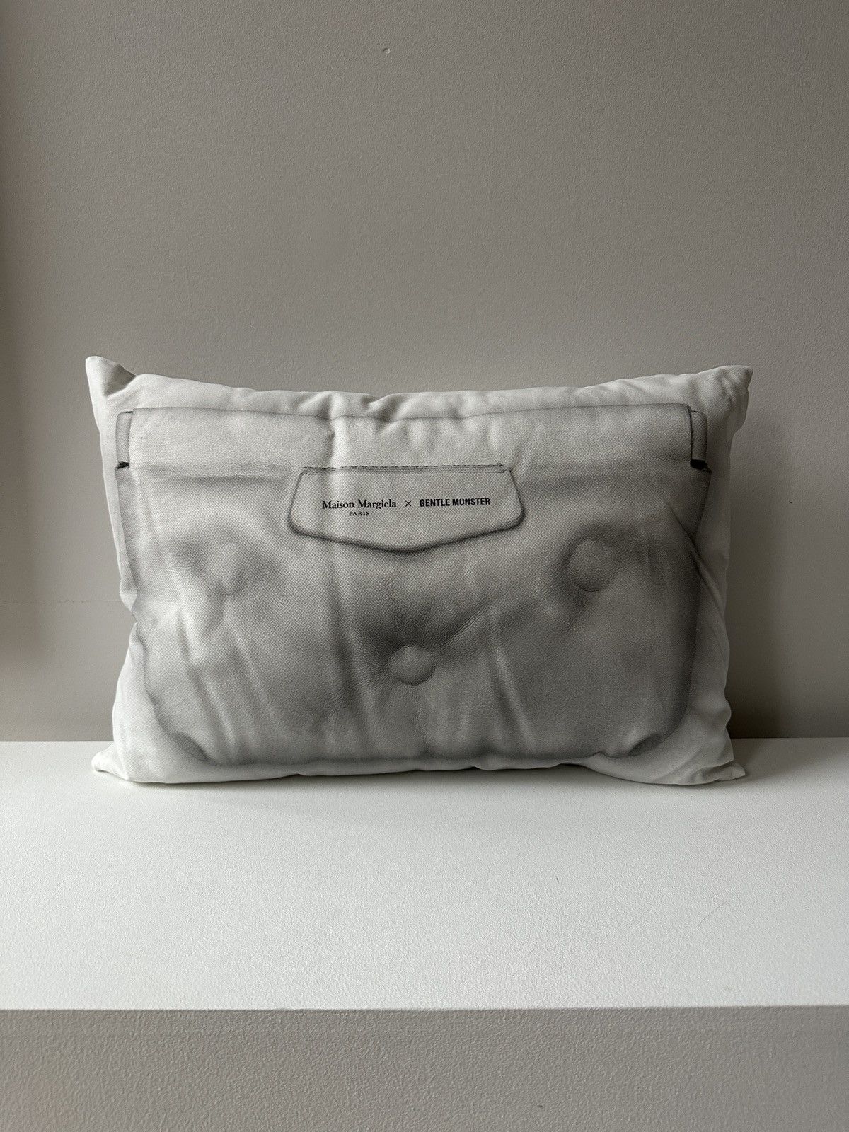Gentle Monster × Maison Margiela Maison Margiela x Gentle Monster Pillow Size ONE SIZE - 3 Thumbnail
