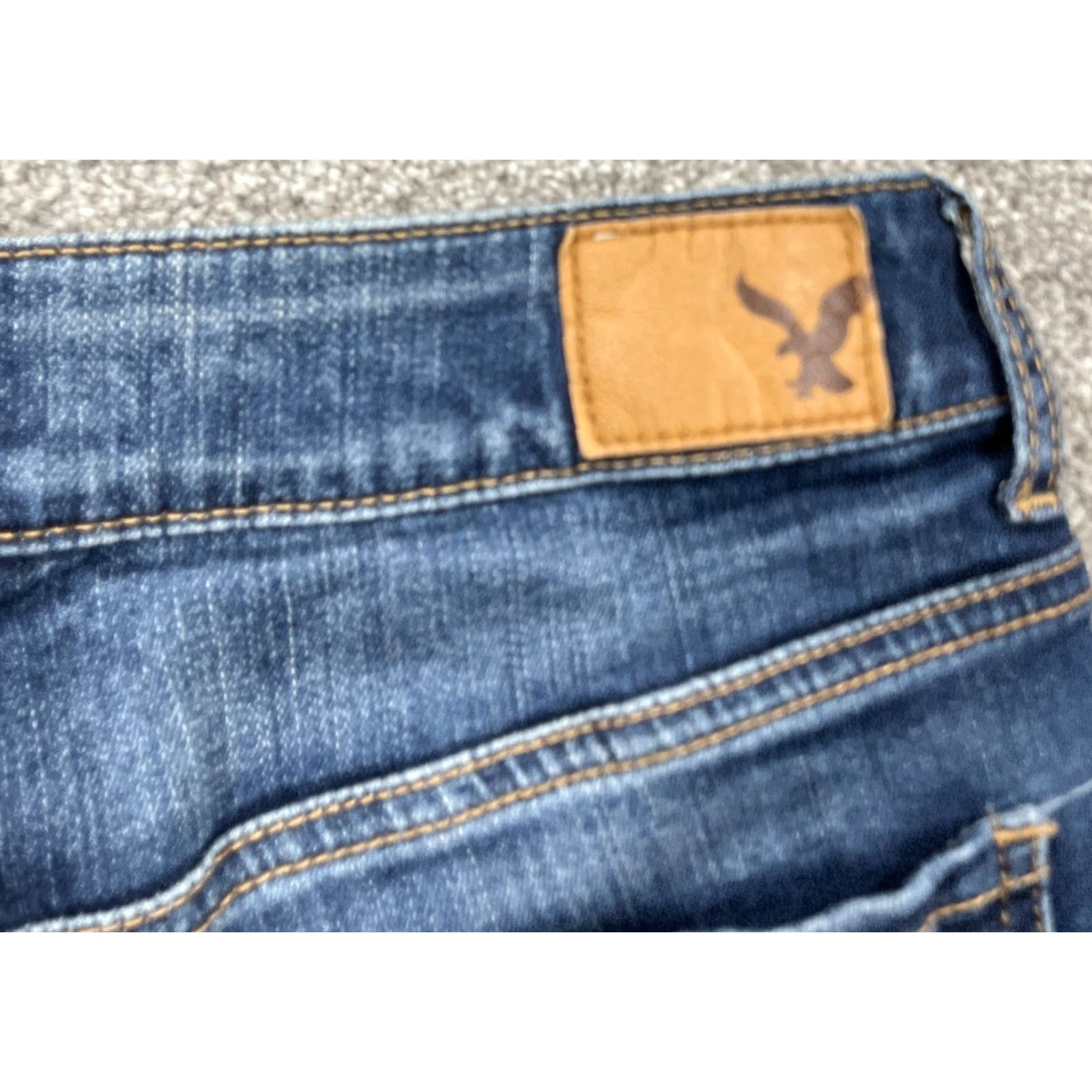 American Eagle Outfitters VINTAGE American Eagle Outfitters Shorts Women 2 Midi Cut Off Dark Wash Frayed AEO F21 Size 26" / US 2 / IT 38 - 7 Thumbnail
