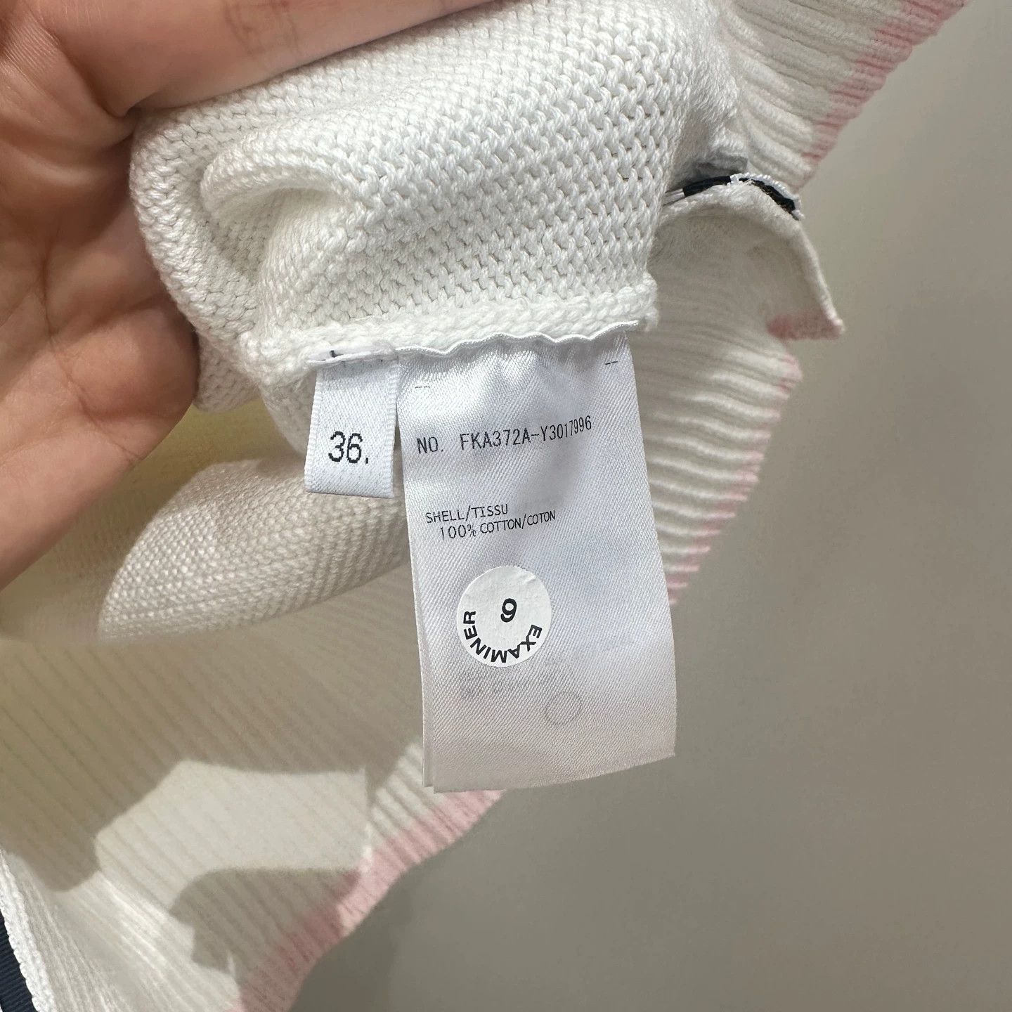 Thom Browne TB mar345 4-stripe white pink crewneck 36 Size XS / US 0-2 / IT 36-38 - 4 Thumbnail