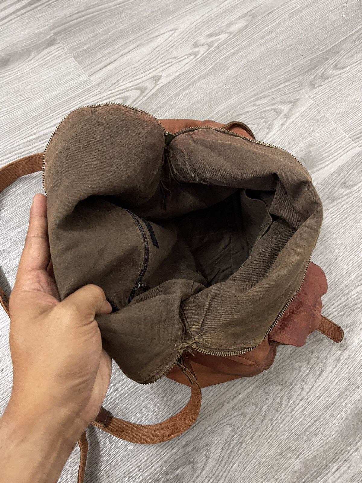 And A × Genuine Leather × Japanese Brand Leather Messenger Crossbody bag Size ONE SIZE - 17 Thumbnail