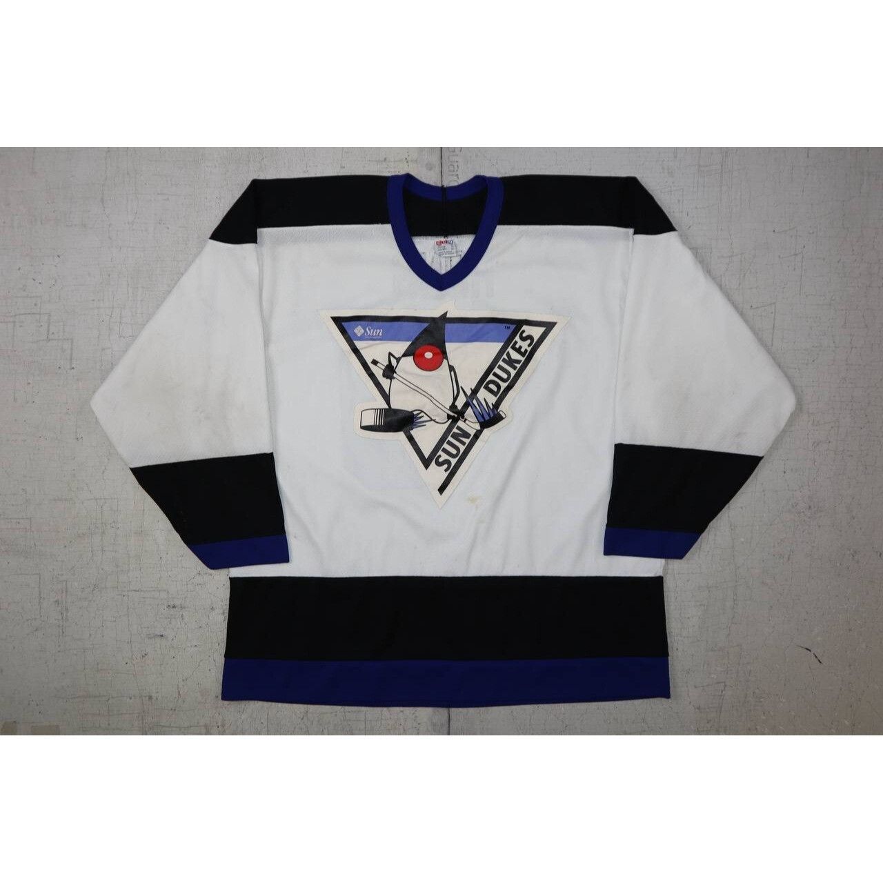 Ccm Vintage 90s CCM Sun Dukes #9 Hong Hockey Jersey White Black Size US XL / EU 56 / 4 - 1 Thumbnail