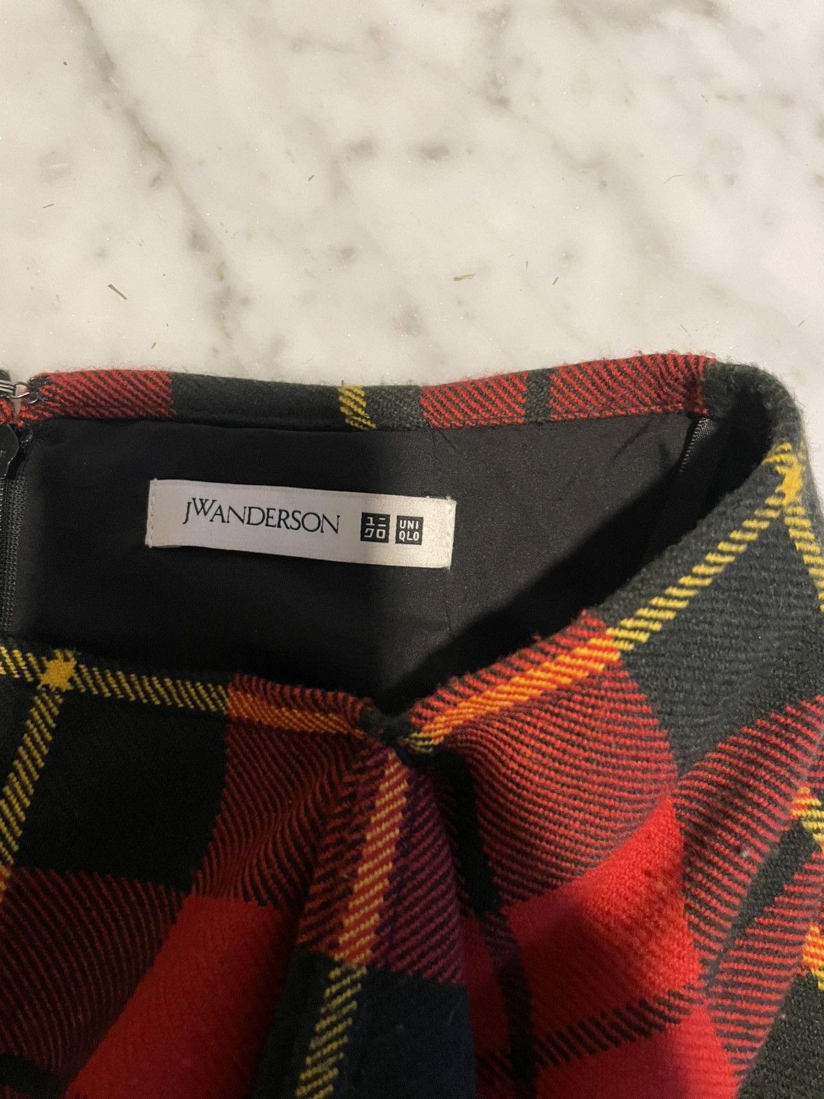 JW Anderson × Uniqlo JW Anderson Uniqlo Skirt Size 27" / US 4 / IT 40 - 3 Thumbnail