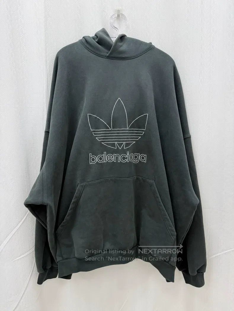 Balenciaga Balenciaga Hooded Sweatshirt Size US XXL / EU 58 / 5 - 1 Thumbnail