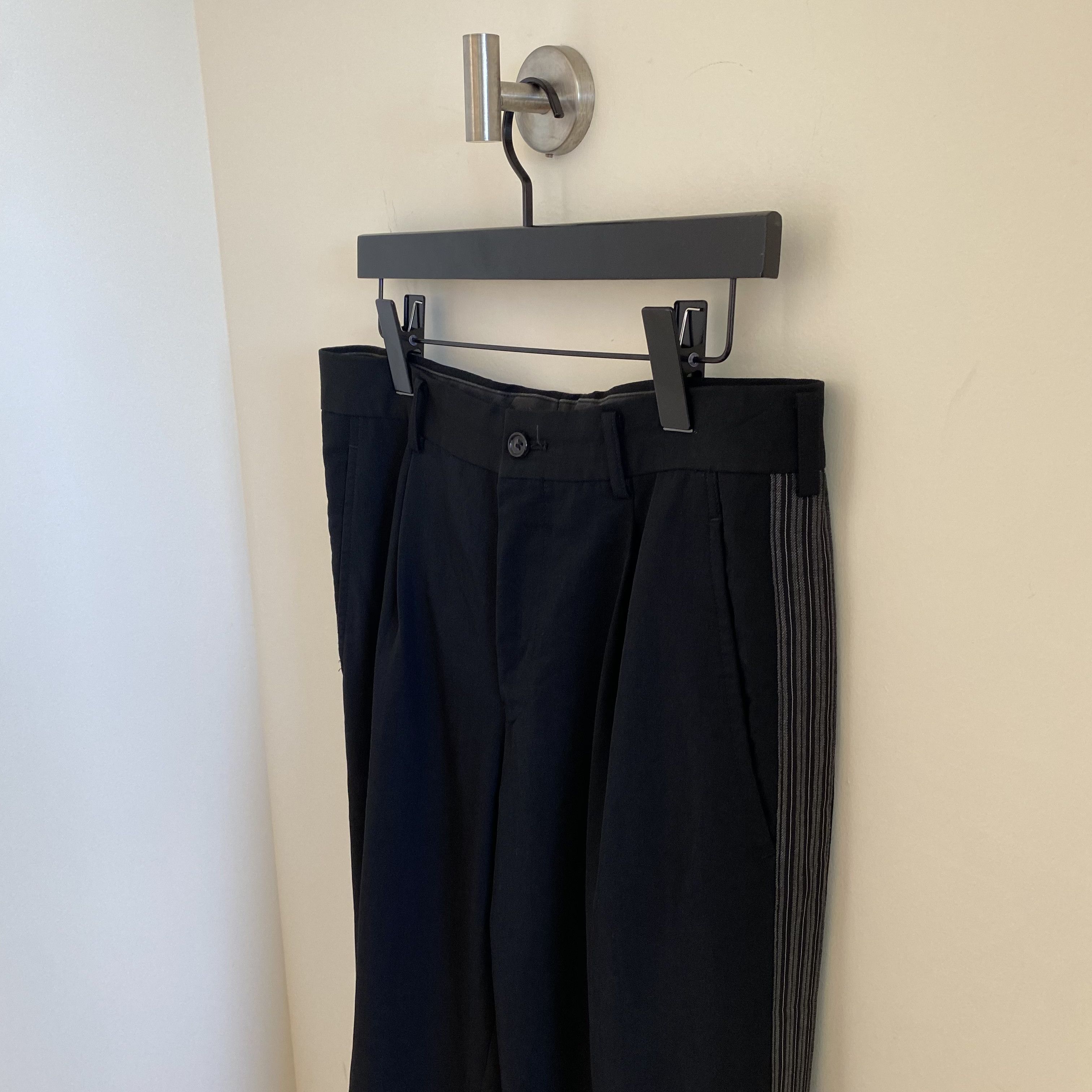 Comme des Garcons Homme Comme des Garçons Homme 2010 Side Stripe Trousers Size US 30 / EU 46 - 4 Thumbnail