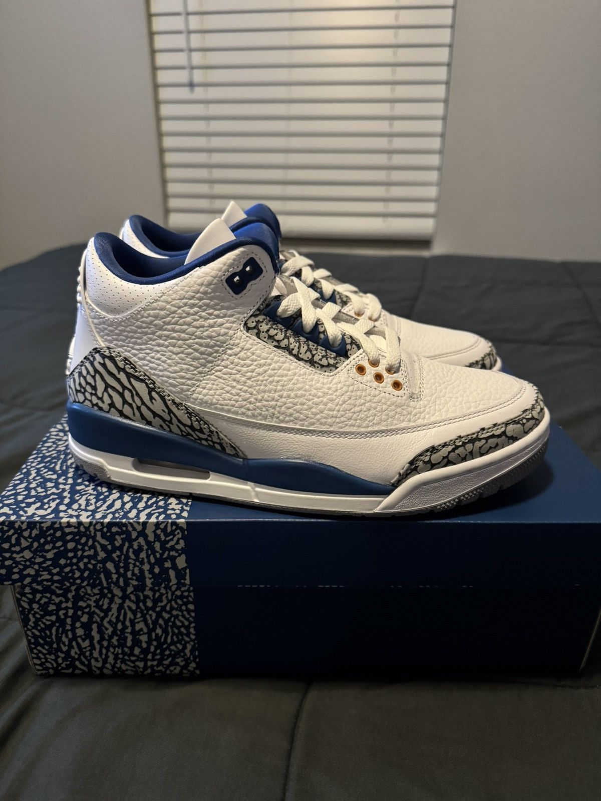 Jordan Brand Jordan Retro 3 “Wizards” Size US 7.5 / EU 40-41 - 3 Thumbnail