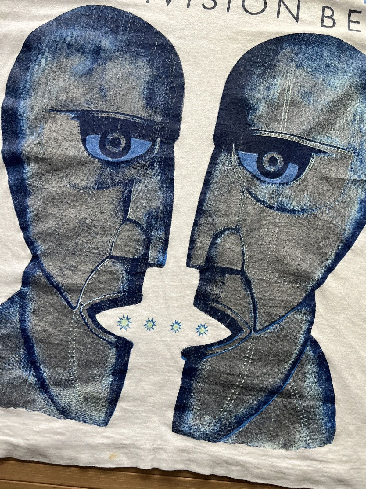 Vintage Pink Floyd the division Bell 90s Tshirt Size US L / EU 52-54 / 3 - 4 Thumbnail