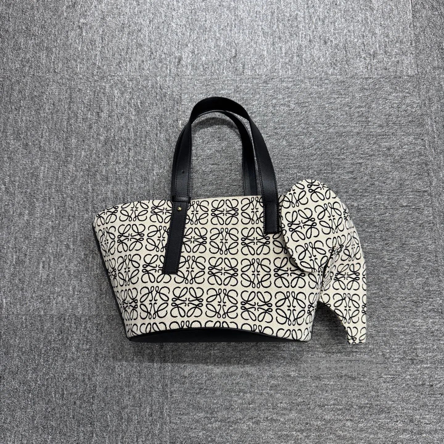 Loewe Loewe Elephant tote bag| Size ONE SIZE - 2 Thumbnail