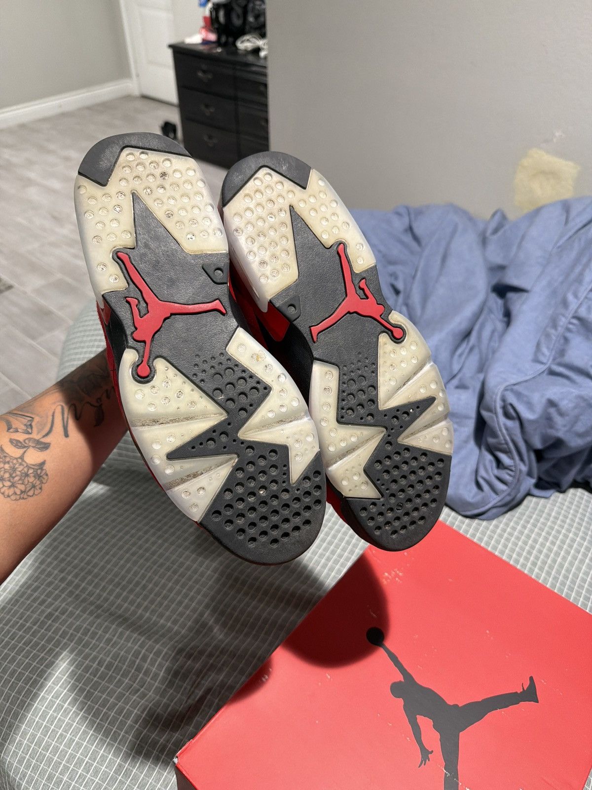 Jordan Brand Jordan 6 red bravo Size US 12 / EU 45 - 2 Thumbnail