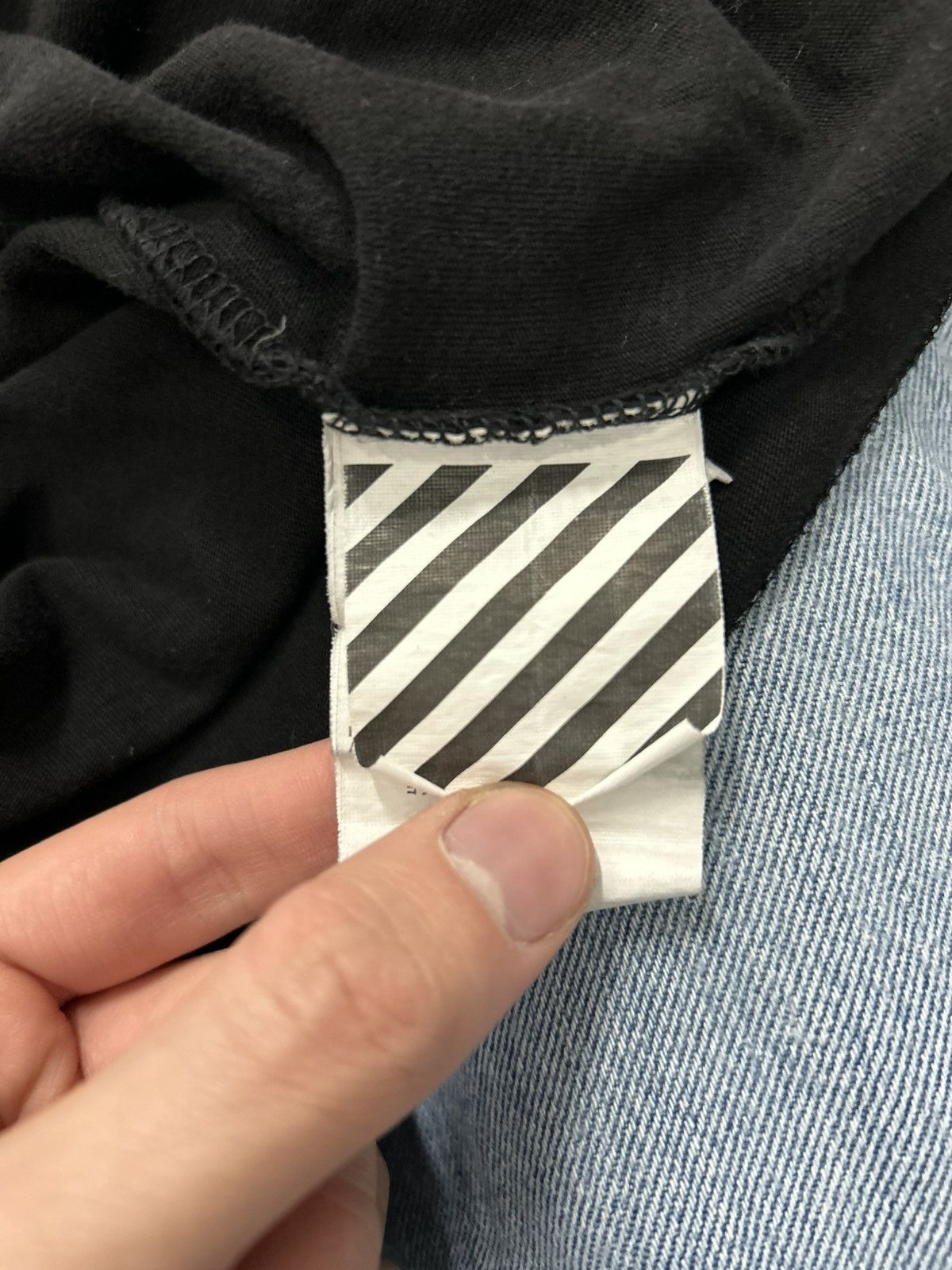 Off-White Off white fire tape t shirt Size US S / EU 44-46 / 1 - 4 Thumbnail