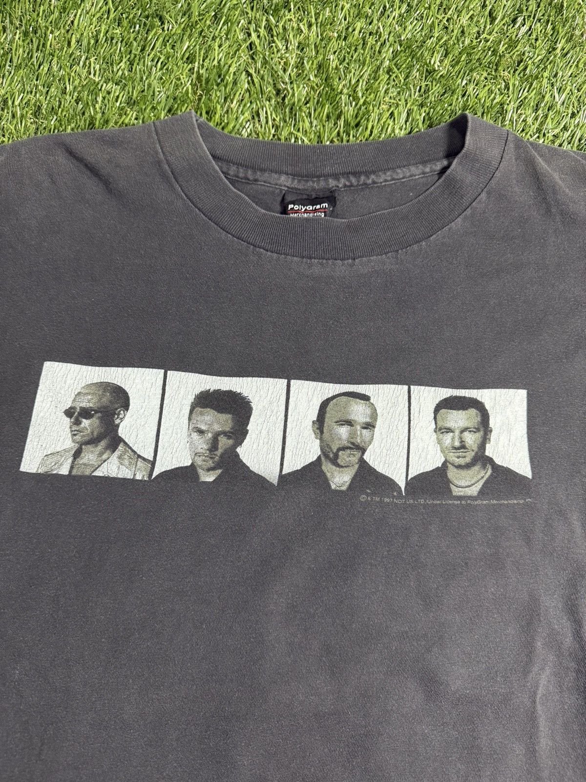 Band Tees Vintage 90s Faded U2 Box Logo Pop Tour Essential Band Tee Size US XL / EU 56 / 4 - 3 Thumbnail