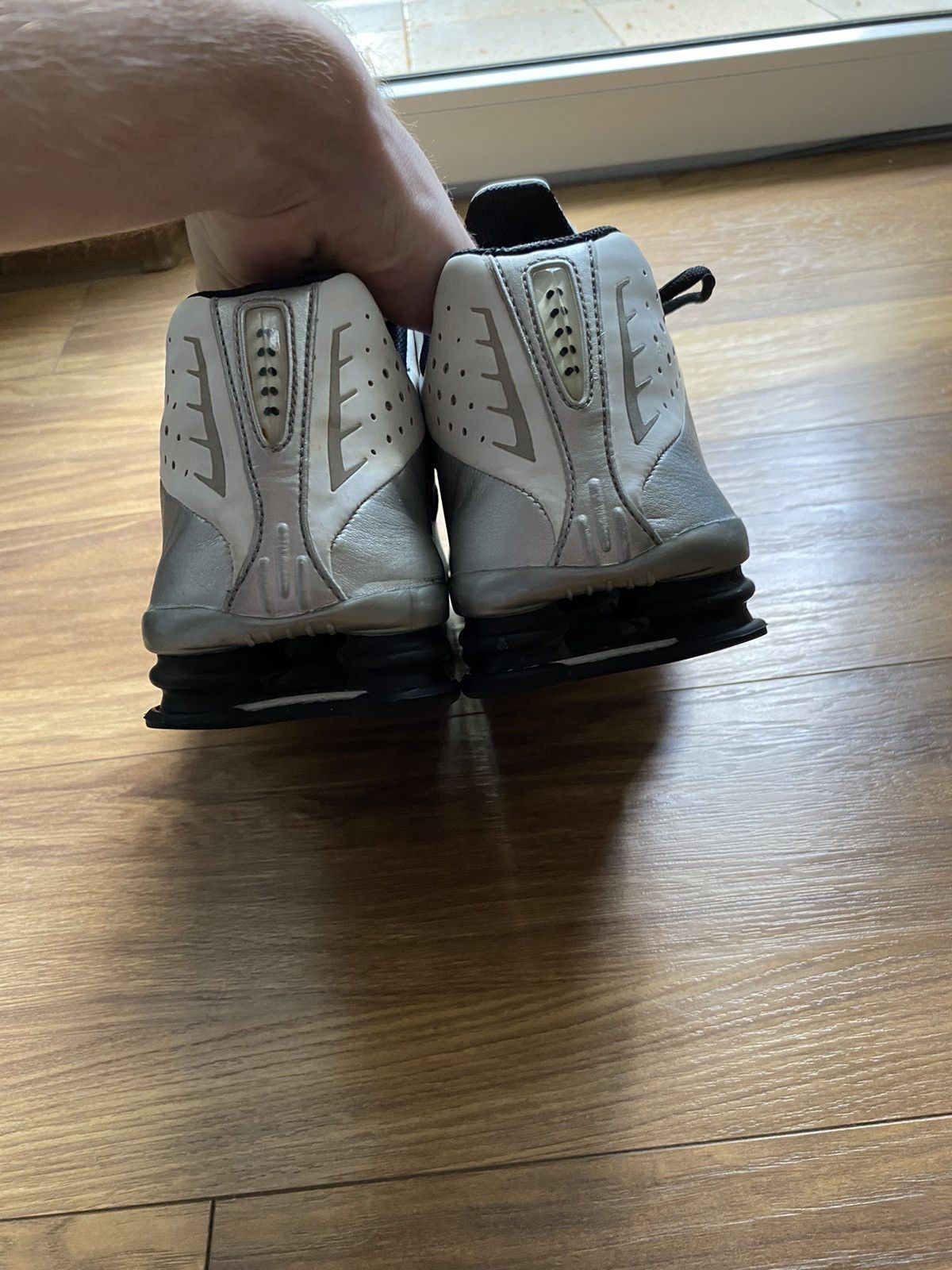 Nike Nike Shox R4 OG Silver Vintage,Drill,Y2k Size US 12.5 / EU 45-46 - 3 Thumbnail