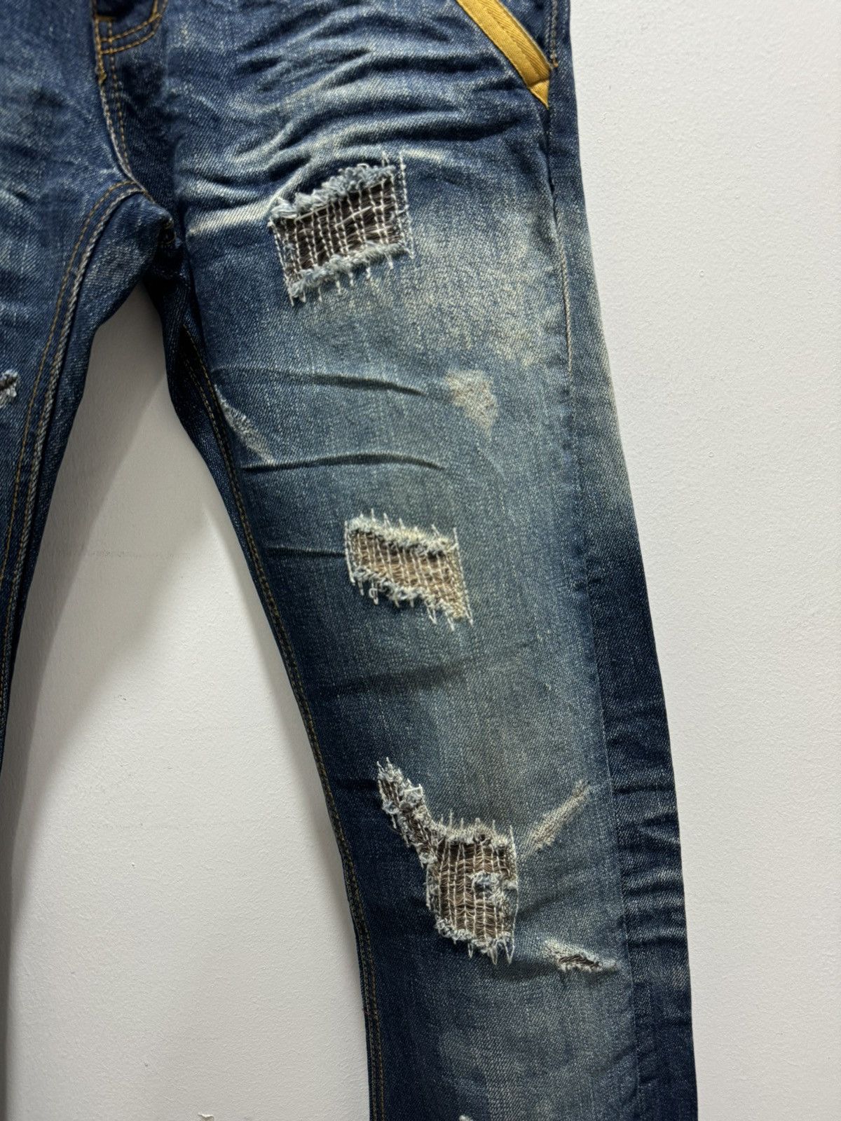 Japanese Brand JAPANESE DESIGN RIPPED WHISKERS FLARED LEG DISTRESSED JEANS Size US 29 - 5 Thumbnail