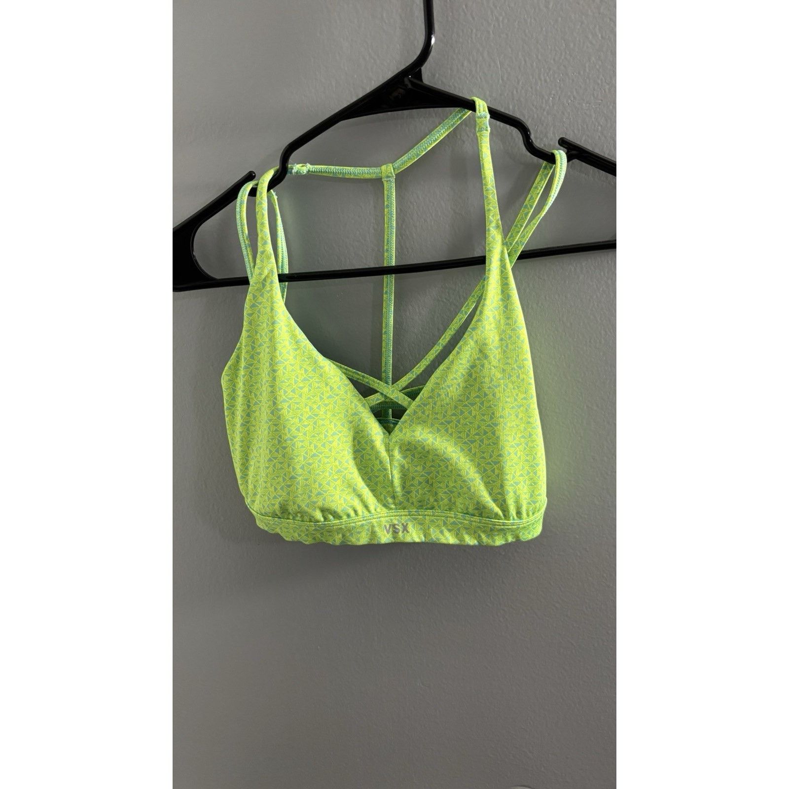 Victoria's Secret Victoria Secret Sports Bra Green Size ONE SIZE - 1 Thumbnail